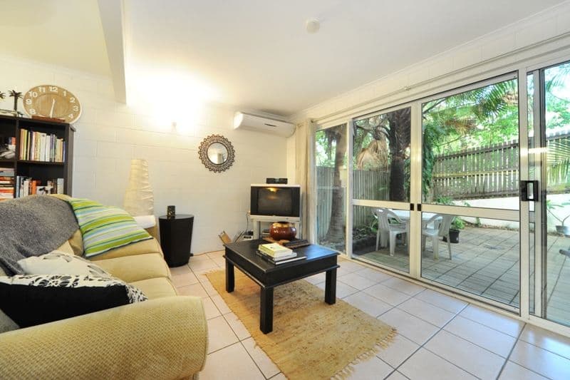 5 Coral Quays Eshelby Drive, CANNONVALE QLD 4802, Cannonvale - Thumbnail 2