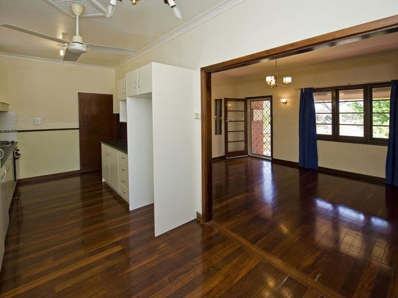 11 Clinton Avenue, ST JAMES WA 6102, St James - Thumbnail 4