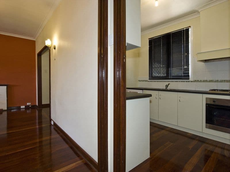 11 Clinton Avenue, ST JAMES WA 6102, St James - Thumbnail 7