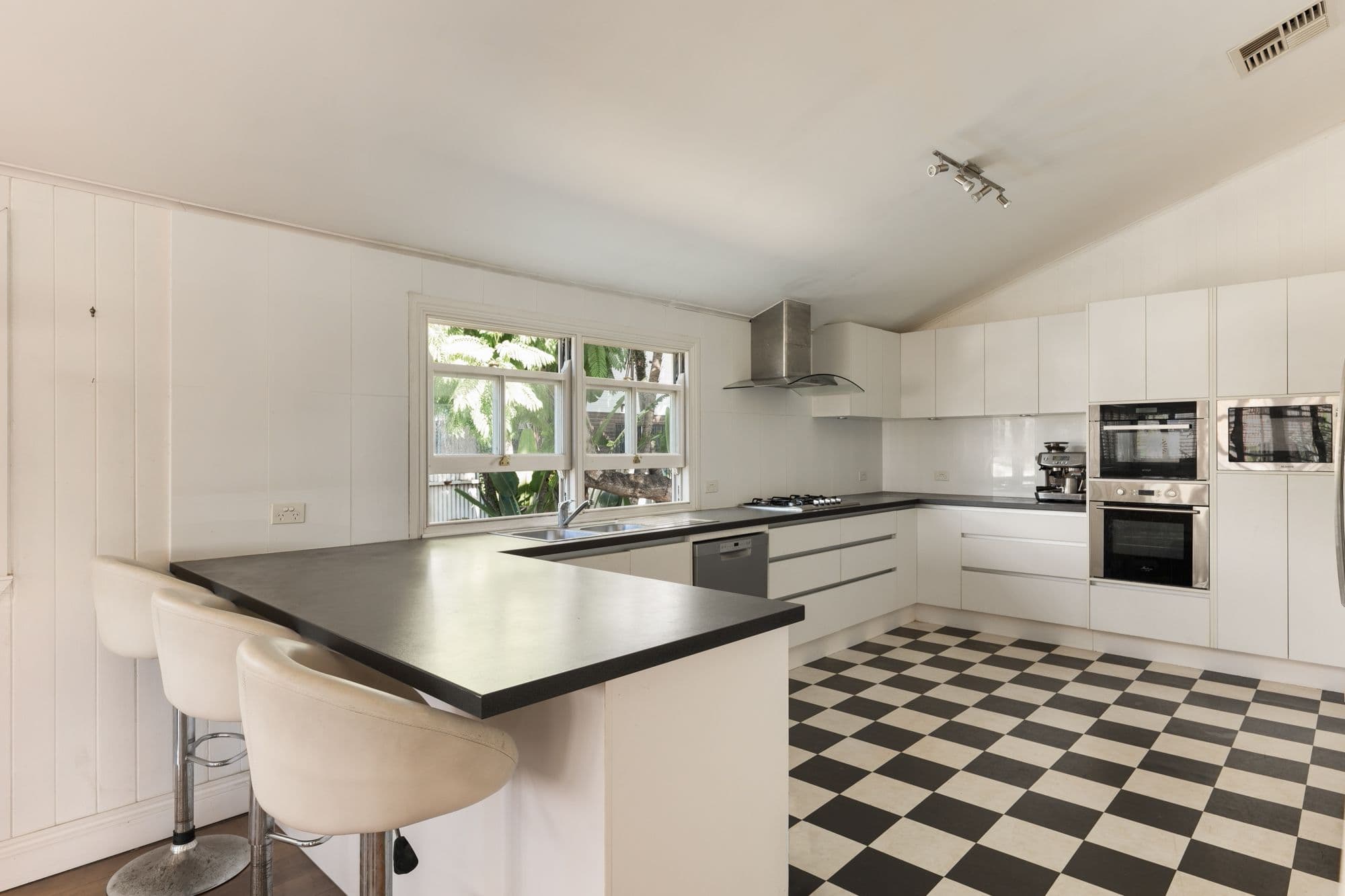 49 Baldwin Street, Bulimba QLD 4171, Bulimba - Thumbnail 7