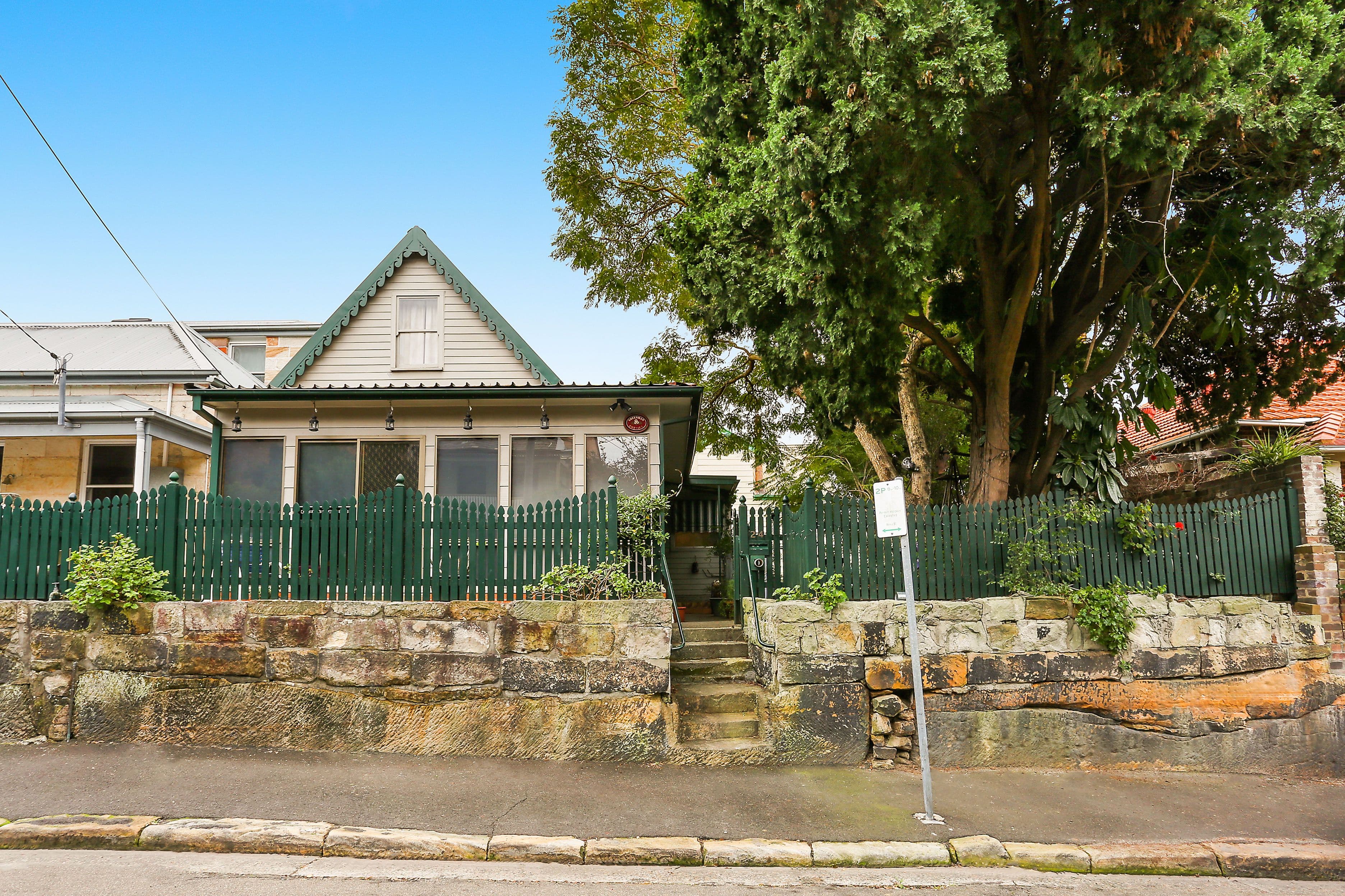 24 Campbell Street, Balmain - Thumbnail 3