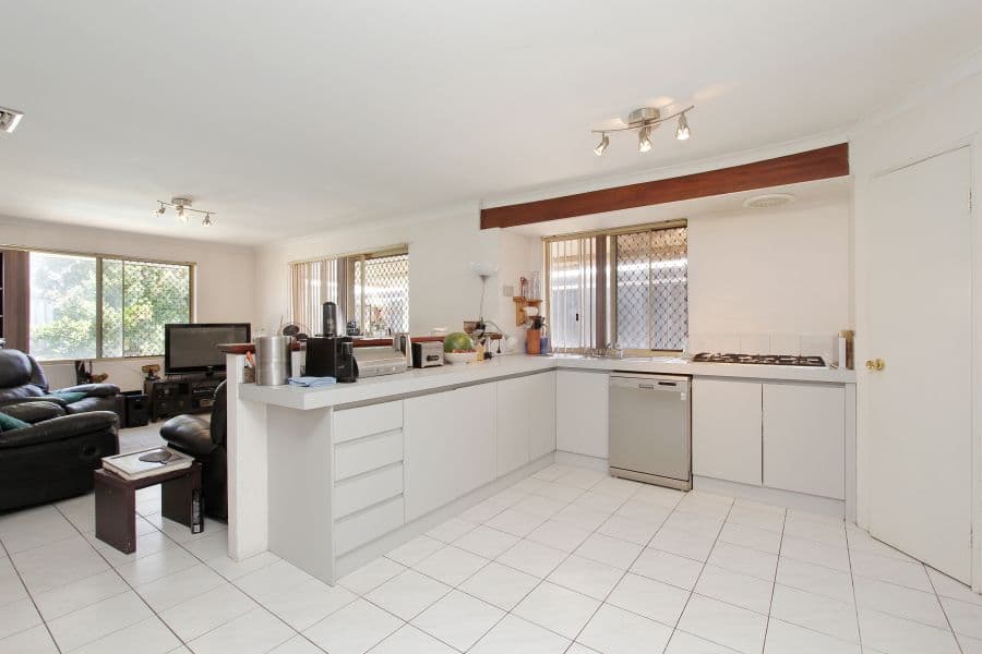 30 Park Lane, Canning Vale WA 6155, Canning Vale - Thumbnail 4