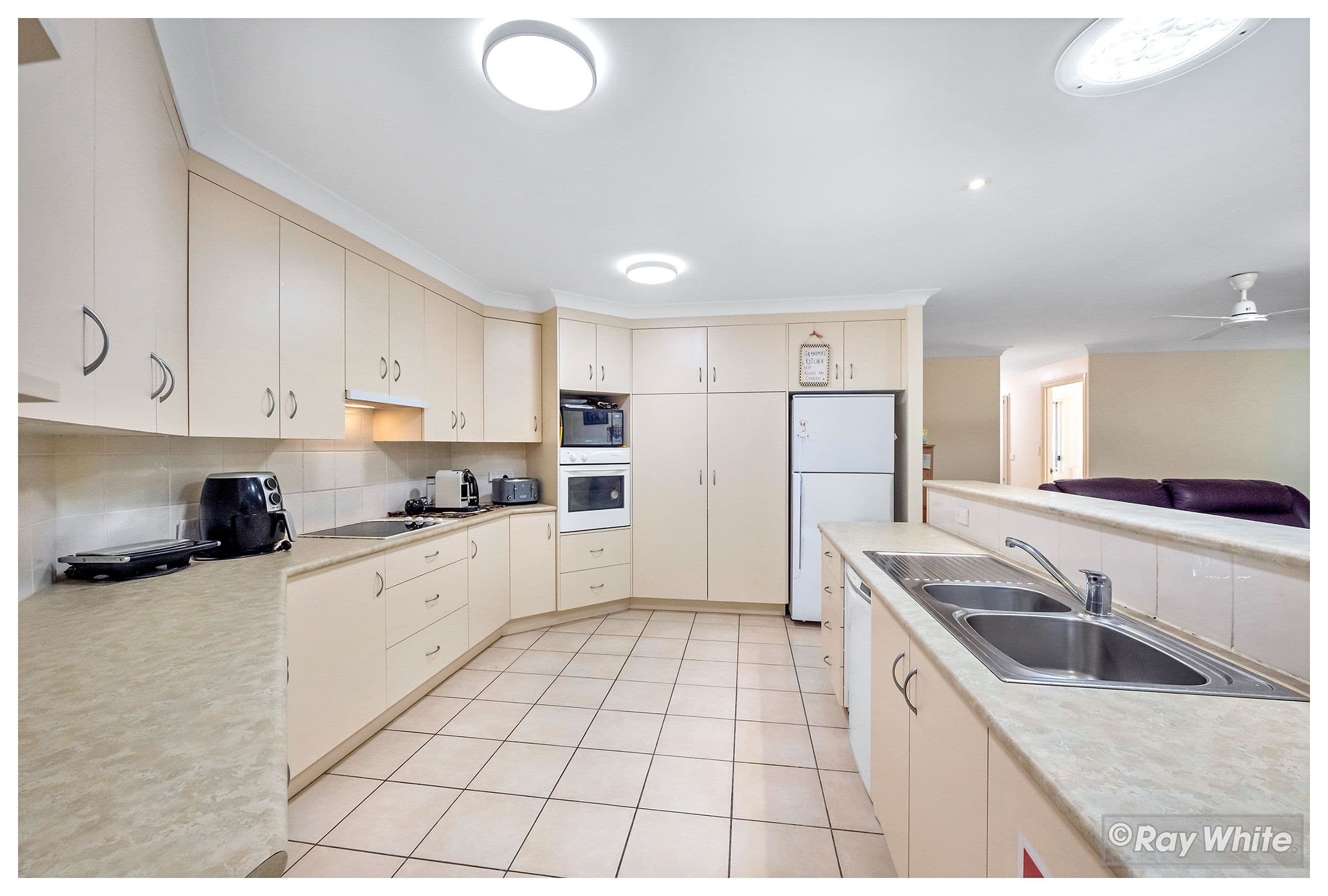 9 Woodford Way, Norman Gardens QLD 4701, Norman Gardens - Thumbnail 2