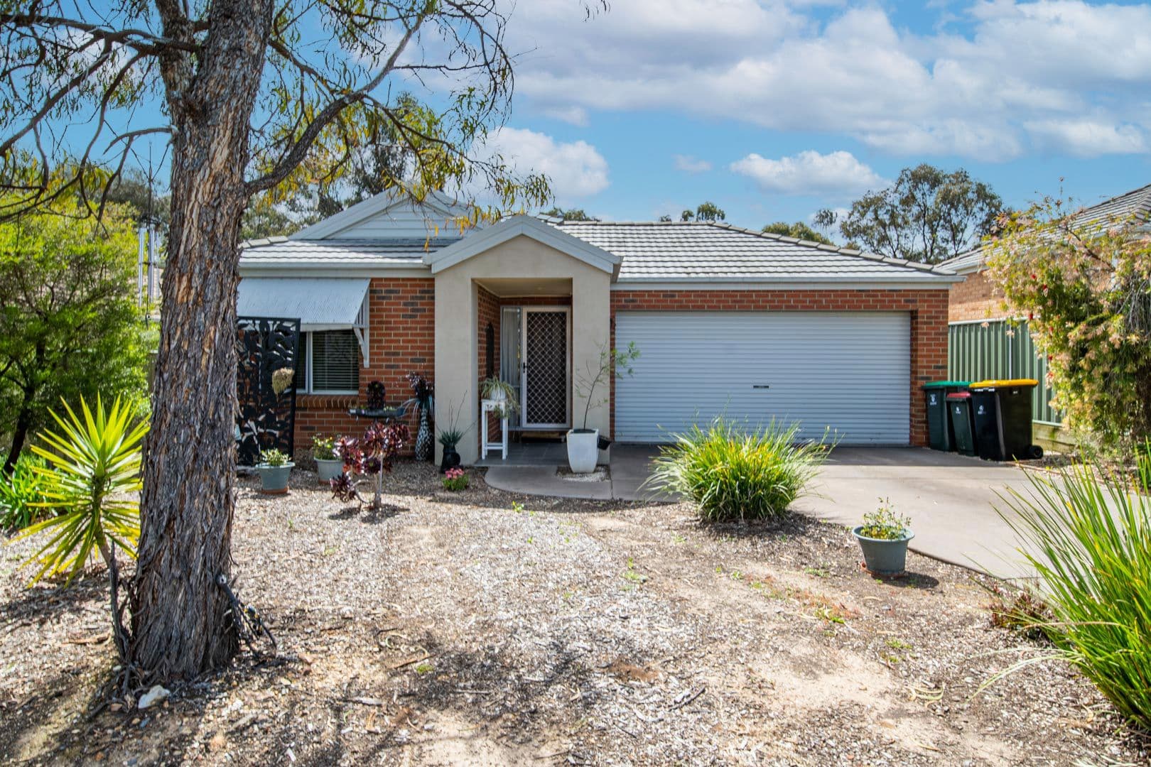 23 Vista Street, Eaglehawk VIC 3556, Eaglehawk - Thumbnail 2