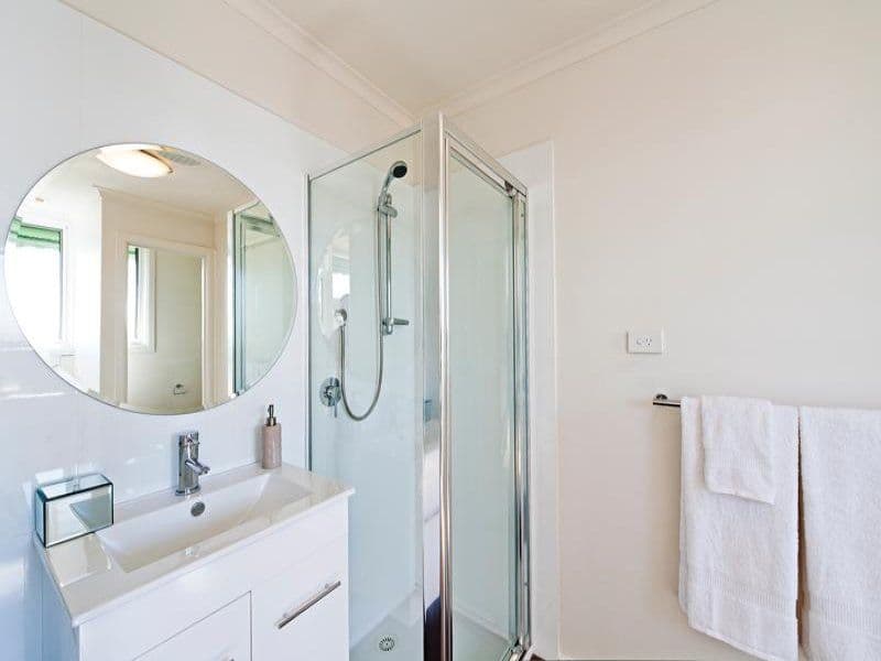 25 Ashley Street, Reservoir VIC 3073, Reservoir - Thumbnail 4