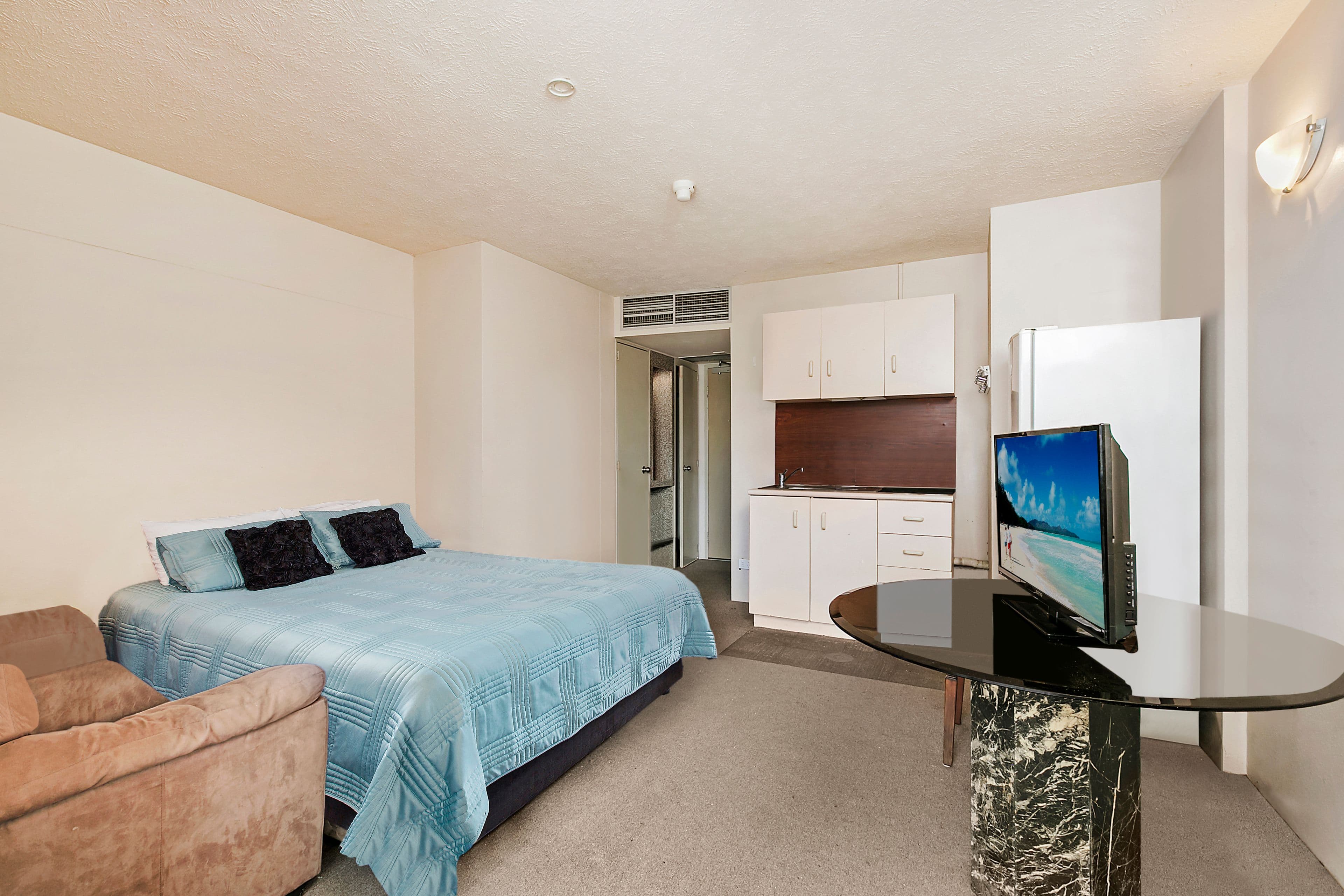2 Barney Street, Southport QLD 4215, Southport - Thumbnail 4