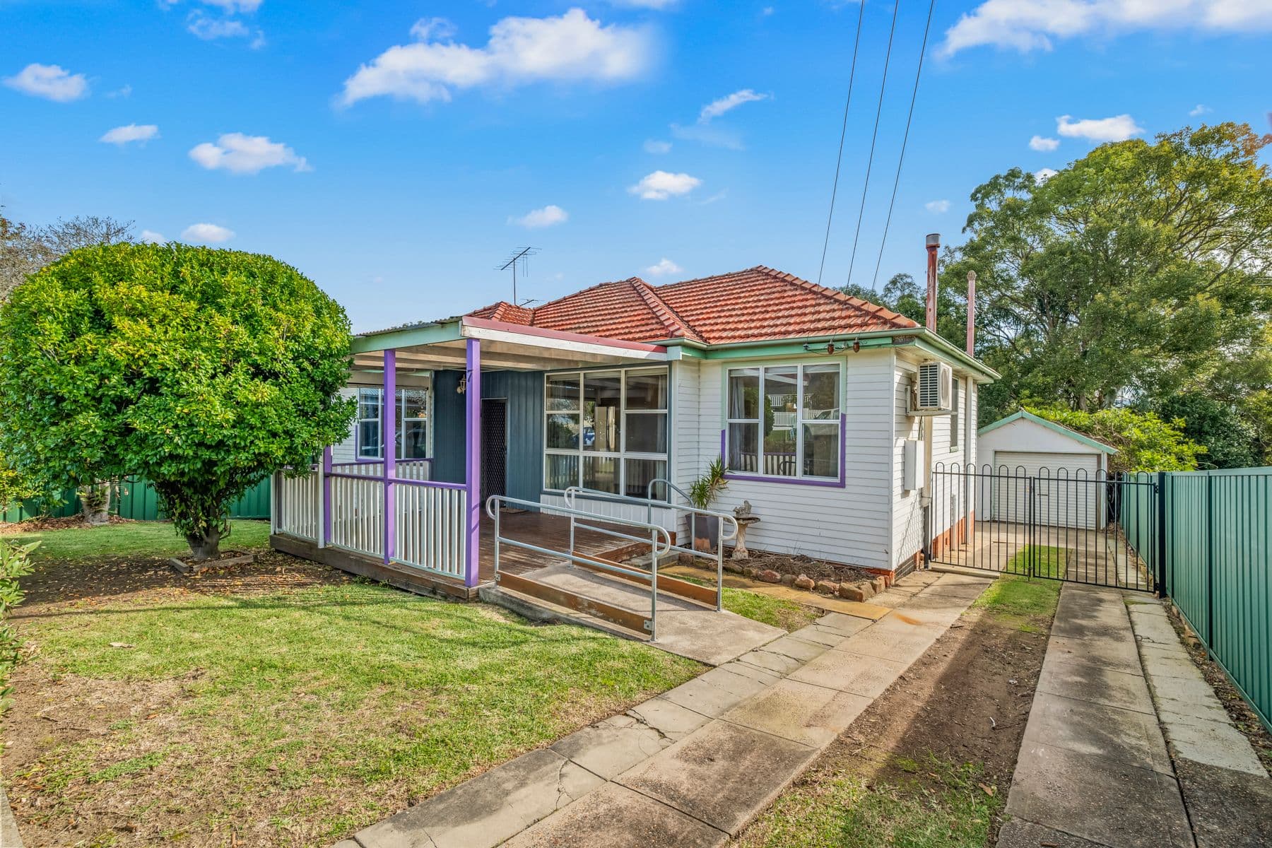 7 Lake Road, Fennell Bay NSW 2283, Fennell Bay - Thumbnail 2
