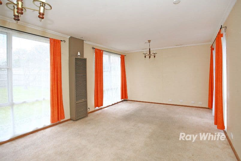 11 Fairbairn Road, CRANBOURNE VIC 3977, Cranbourne - Thumbnail 7