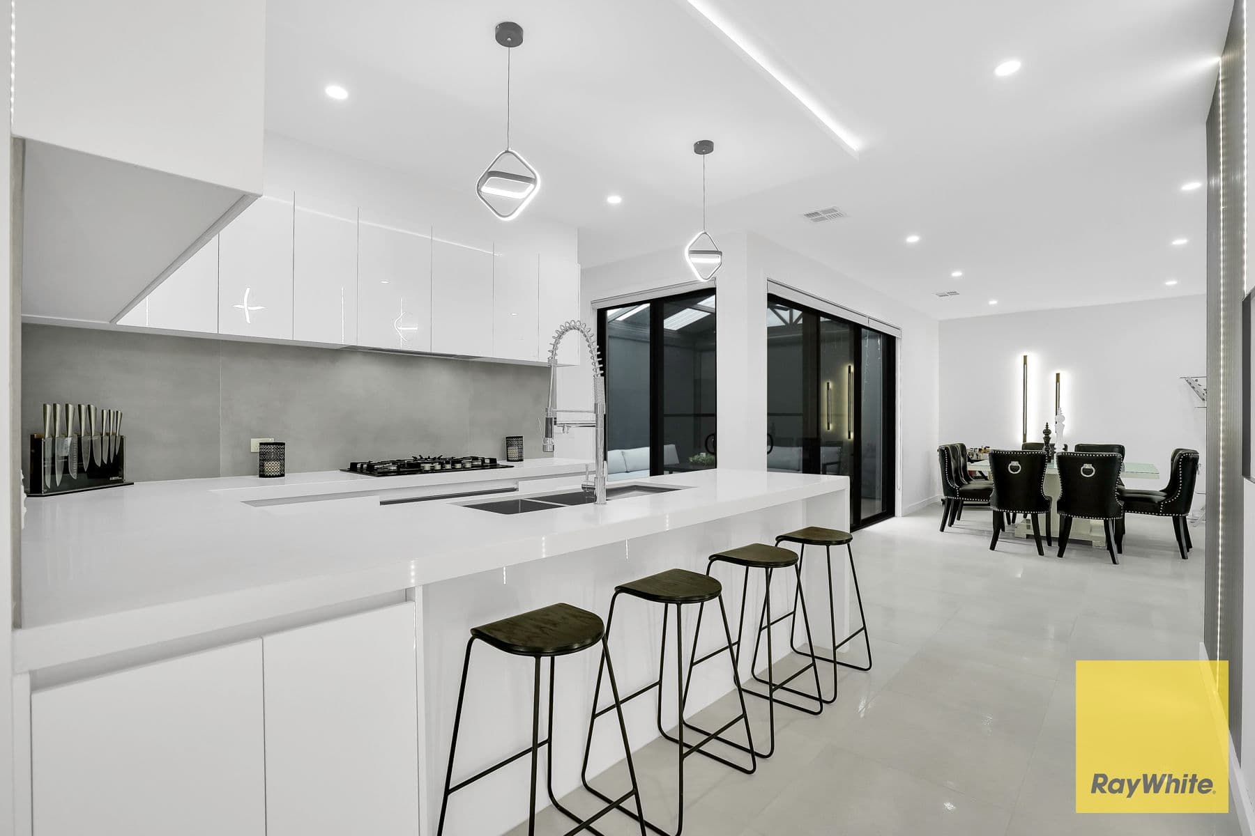 21 Sandy Point Road, GLENMAGGIE, Glenmaggie - Thumbnail 4