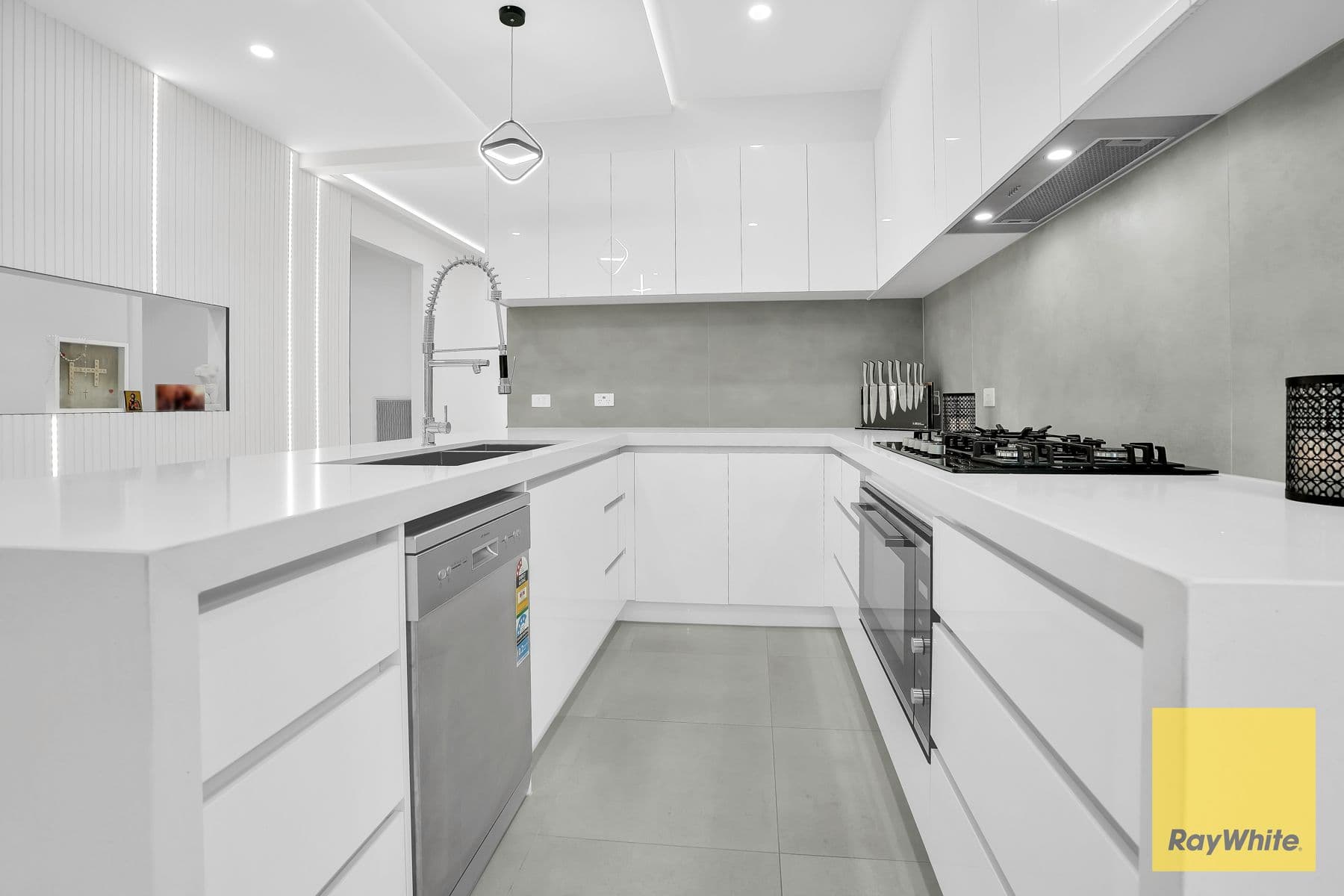 21 Sandy Point Road, GLENMAGGIE, Glenmaggie - Thumbnail 5