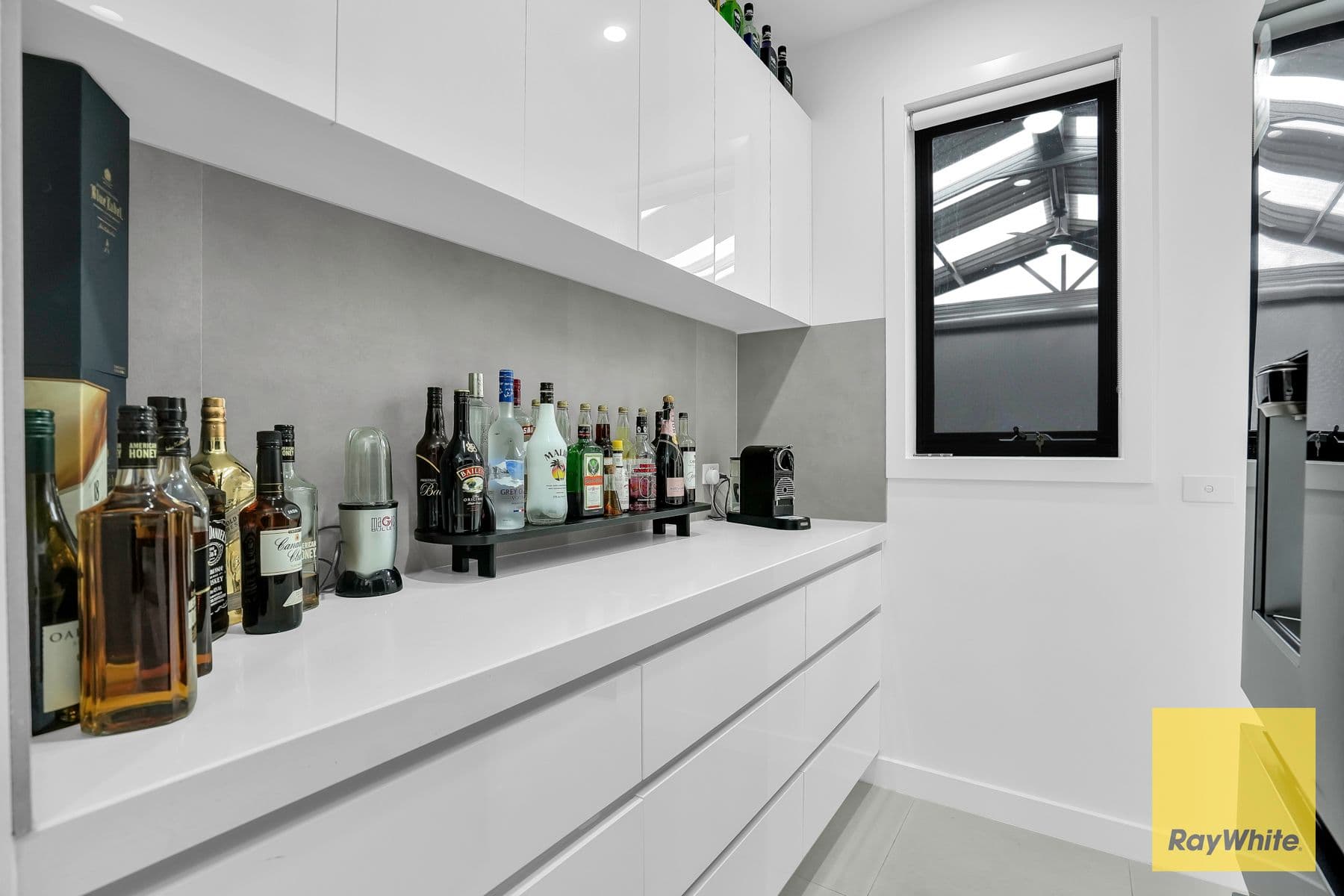 21 Sandy Point Road, GLENMAGGIE, Glenmaggie - Thumbnail 6