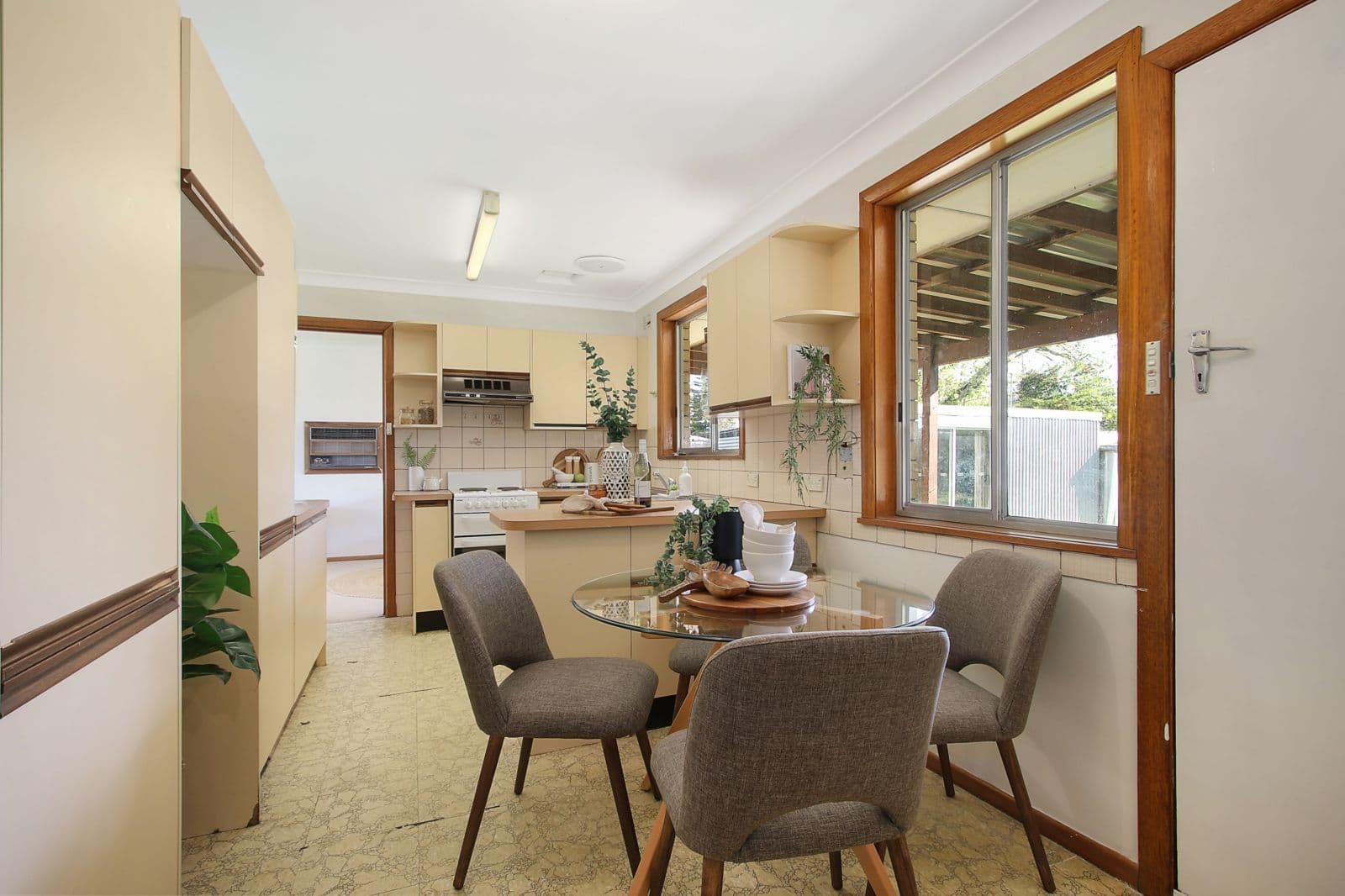 473 Kemp Street, Lavington NSW 2641, Lavington - Thumbnail 2