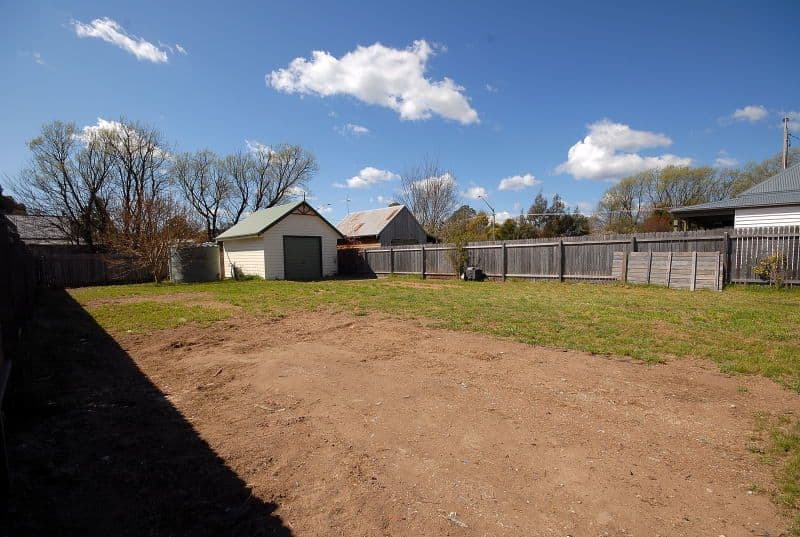 22 Coghill Street, Braidwood NSW 2622, Braidwood - Thumbnail 2
