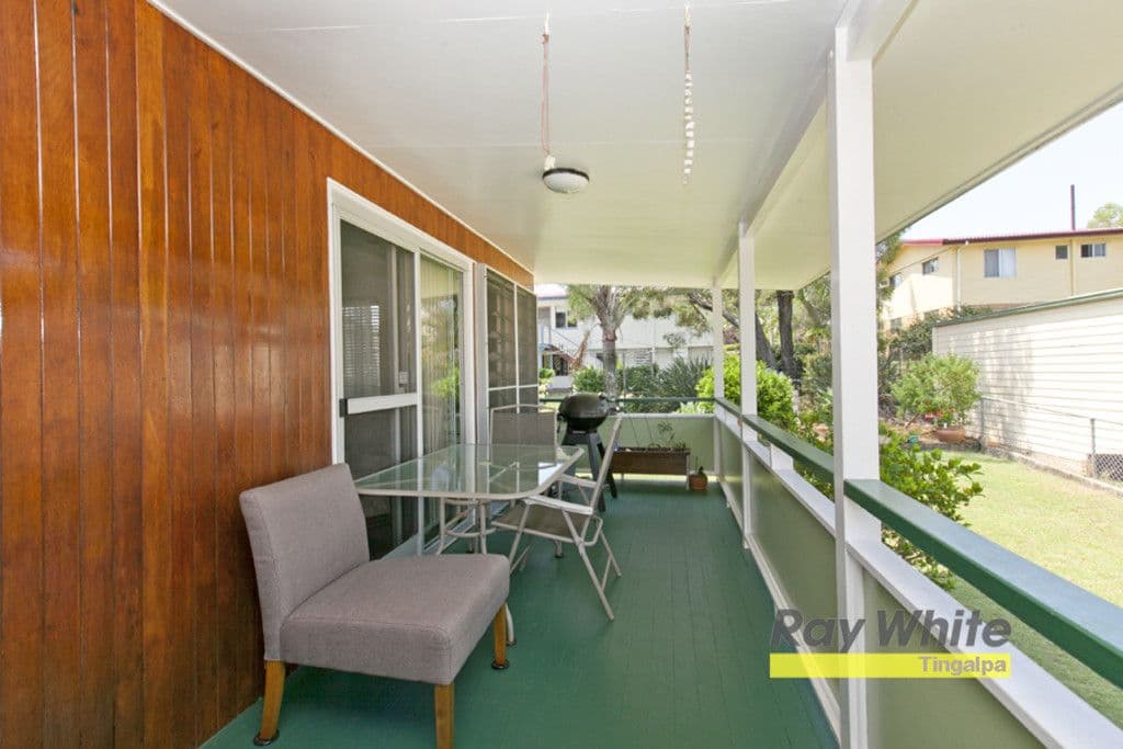 41 Leadale Street, WYNNUM WEST QLD 4178, Wynnum West - Thumbnail 3