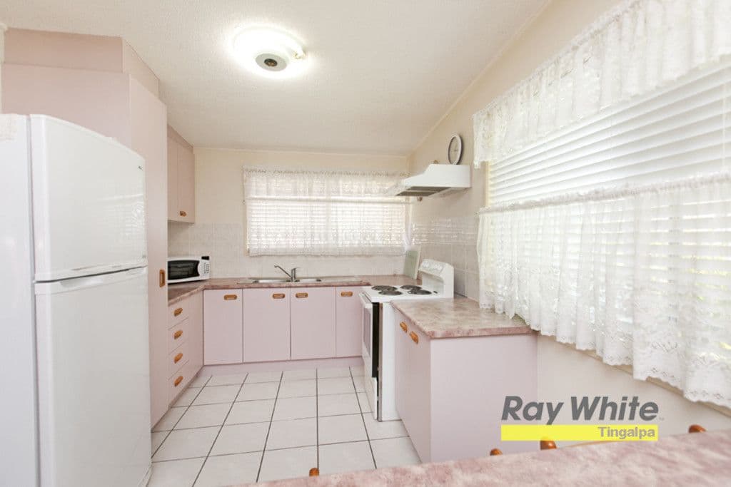 41 Leadale Street, WYNNUM WEST QLD 4178, Wynnum West - Thumbnail 5