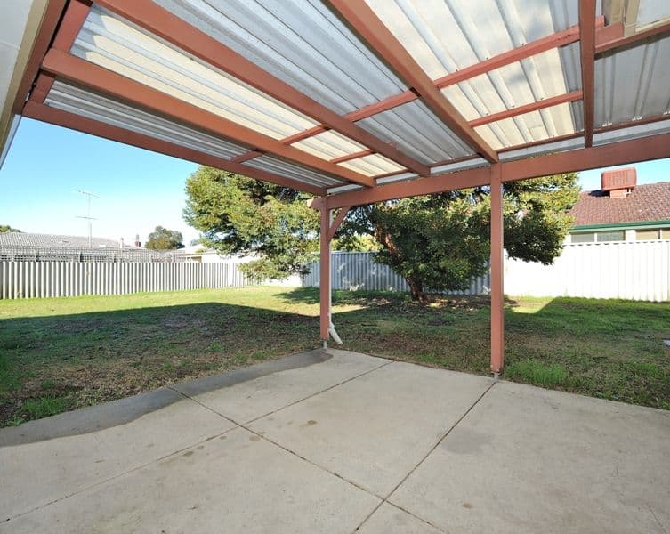17 Cruise Road, SAFETY BAY WA 6169, Safety Bay - Thumbnail 4