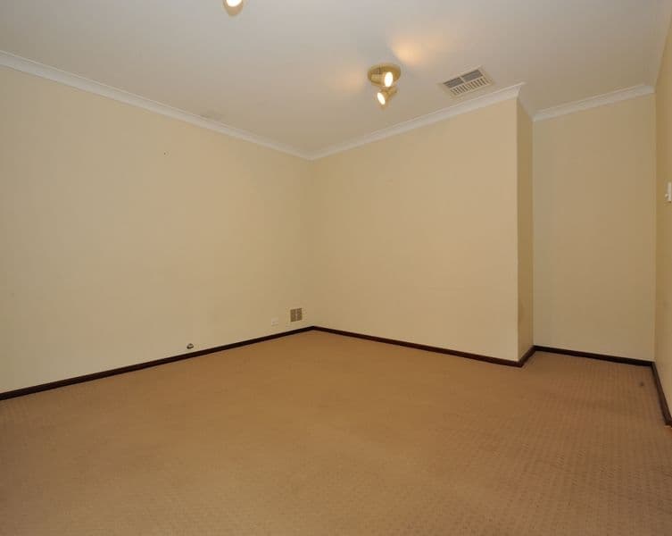 17 Cruise Road, SAFETY BAY WA 6169, Safety Bay - Thumbnail 5