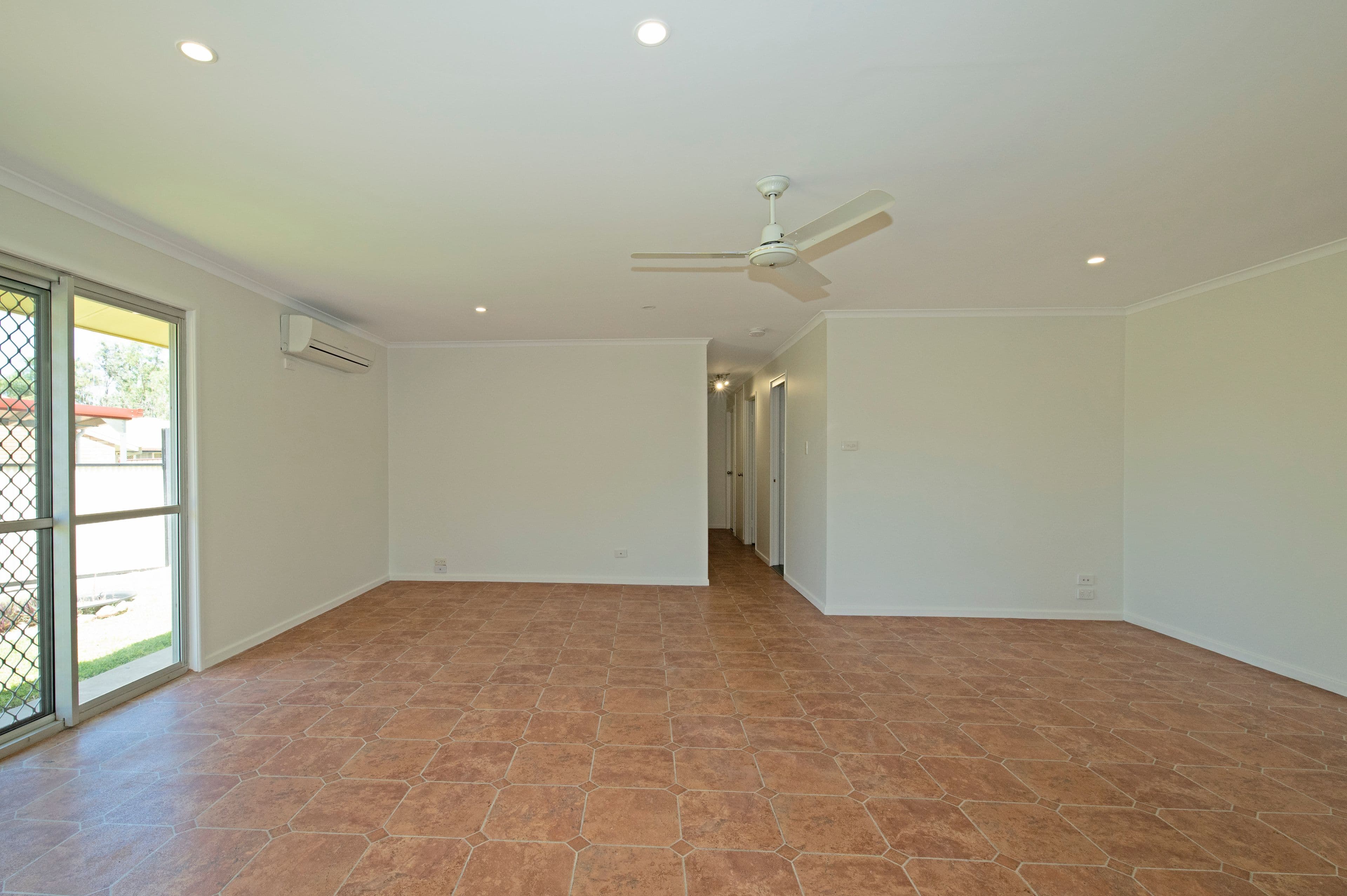 14 Archer Street, Biloela QLD 4715, Biloela - Thumbnail 3