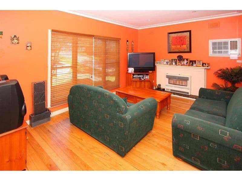 332 Grimshaw Street, WATSONIA NORTH VIC 3087, Watsonia North - Thumbnail 4