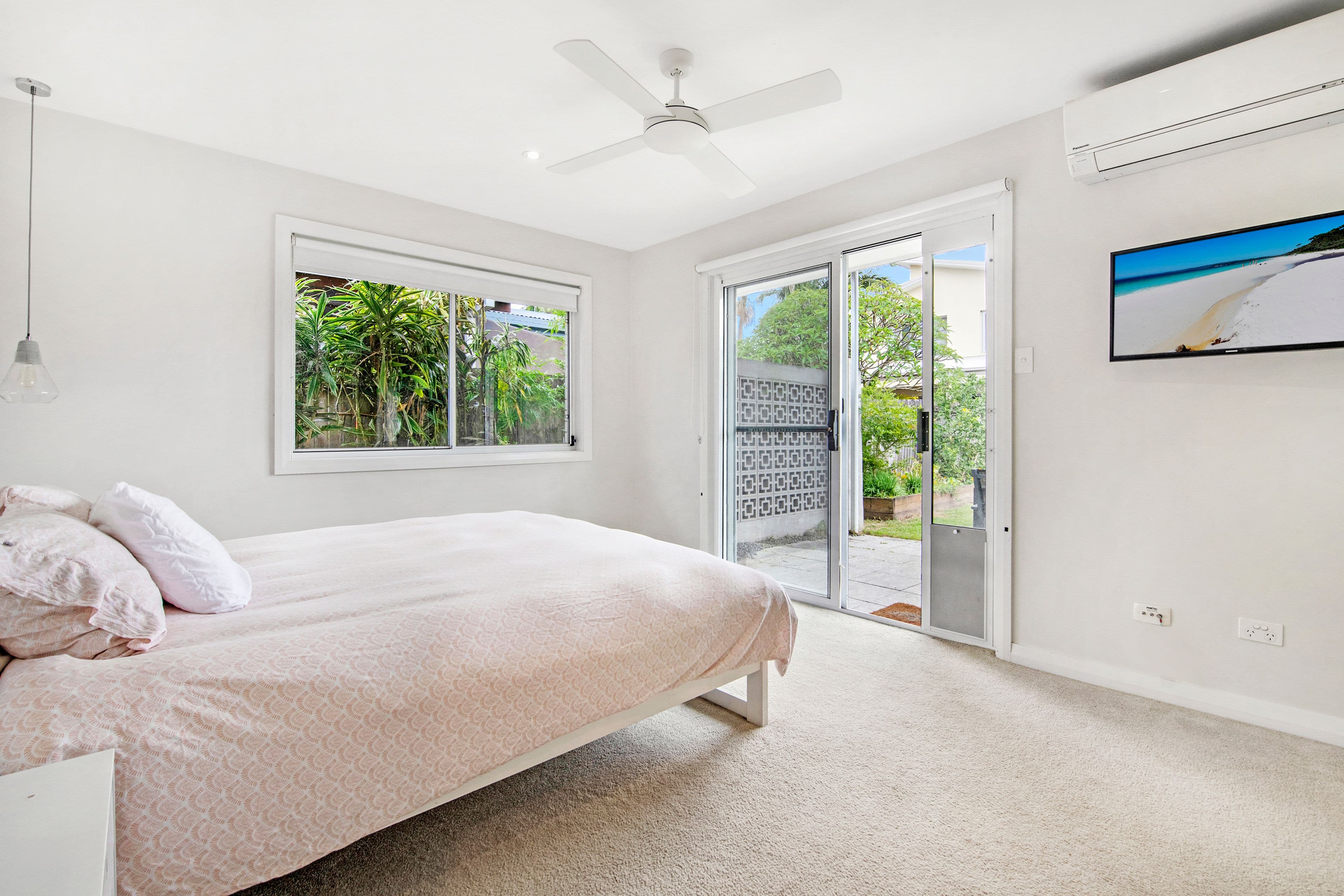 148 Sunshine Parade, Miami QLD 4220, Miami - Thumbnail 3