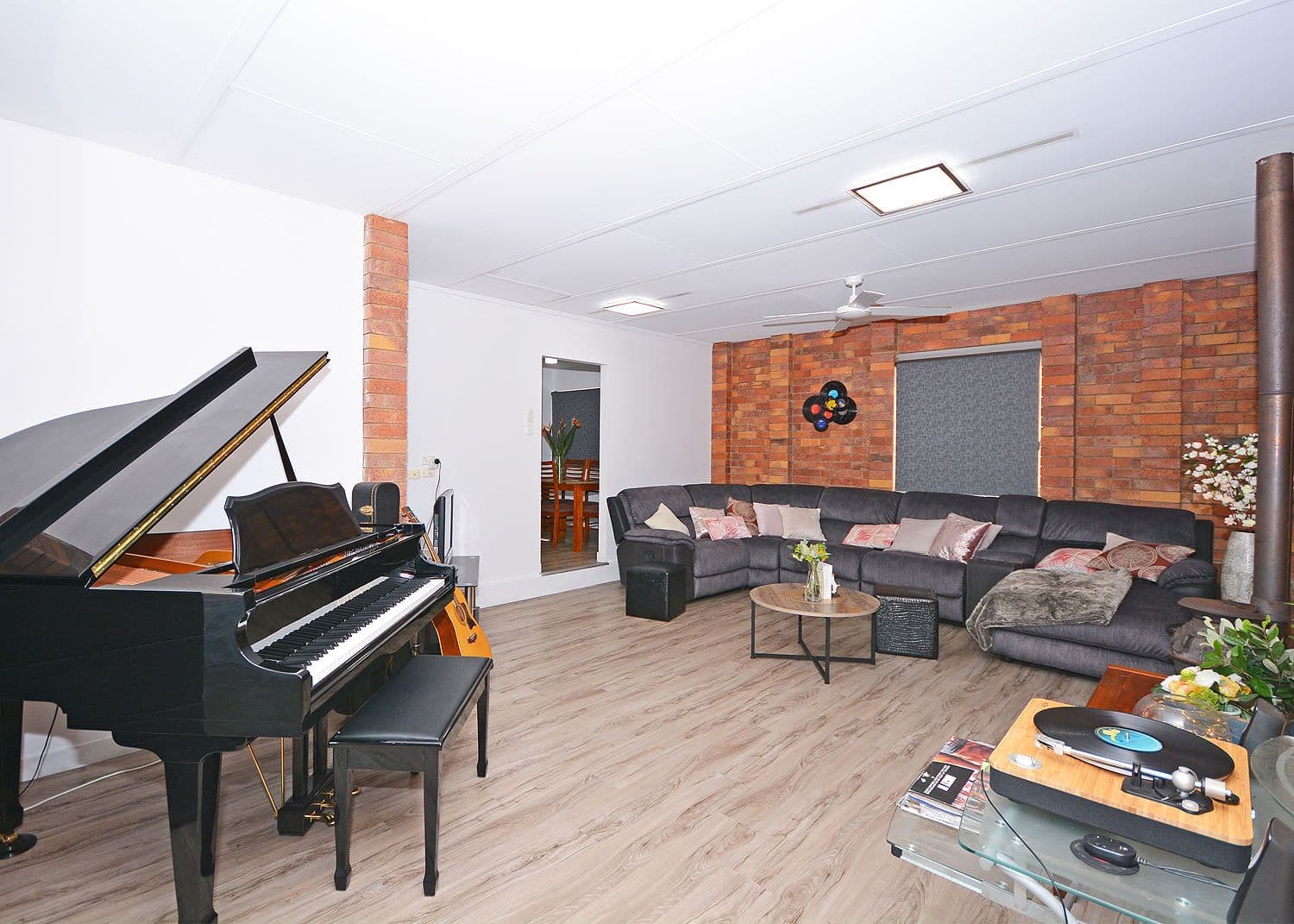 20 Wuruma Street, Scarness QLD 4655, Scarness - Thumbnail 2