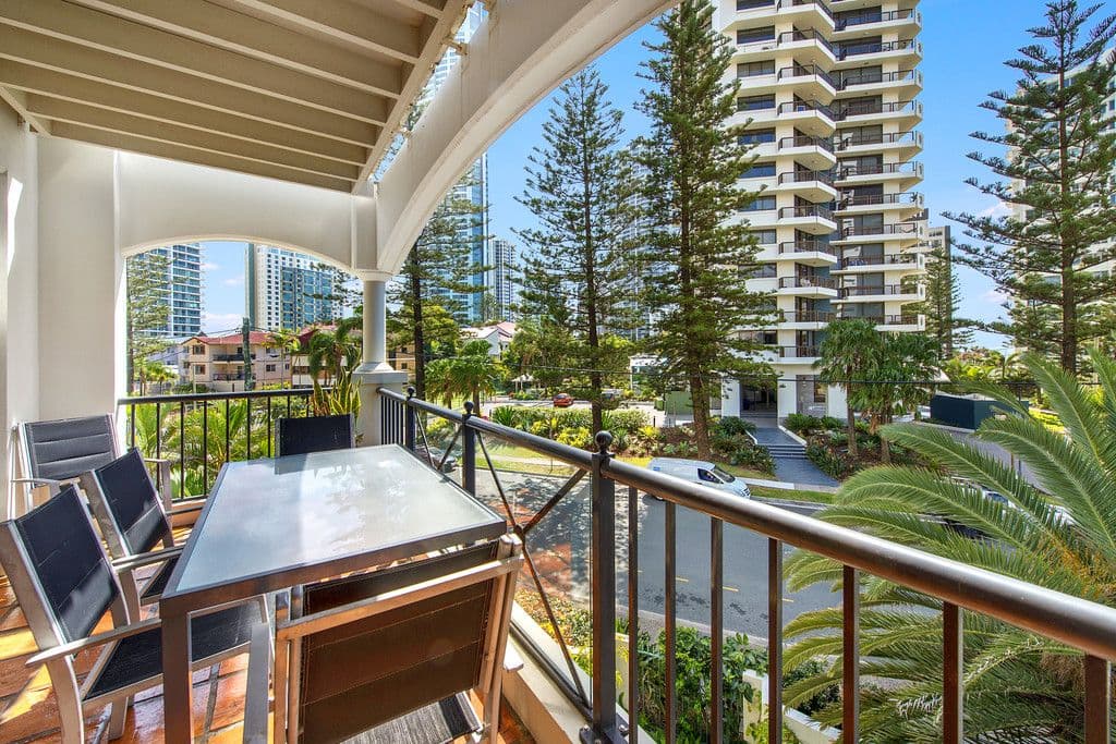 4-6 Northcliffe Terrace, Surfers Paradise QLD 4217, Surfers Paradise - Thumbnail 4