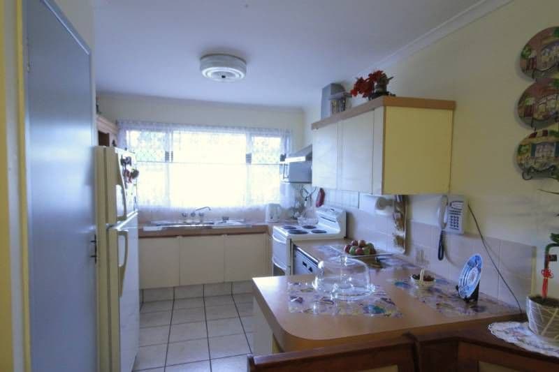 17 Bisschop Street, Deception Bay QLD 4508, Deception Bay - Thumbnail 2