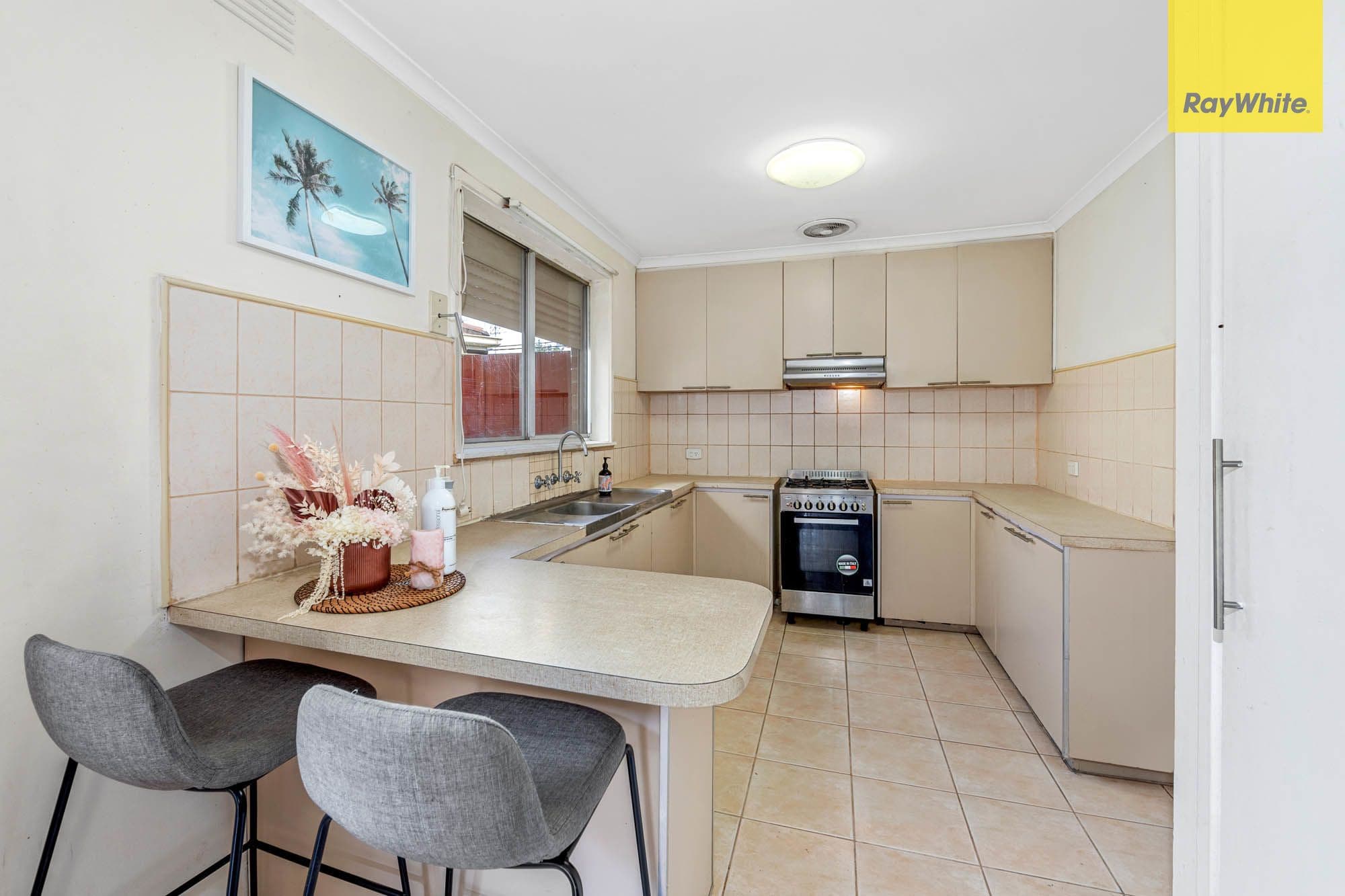 12 Novara Parade, St Albans VIC 3021, St Albans - Thumbnail 4
