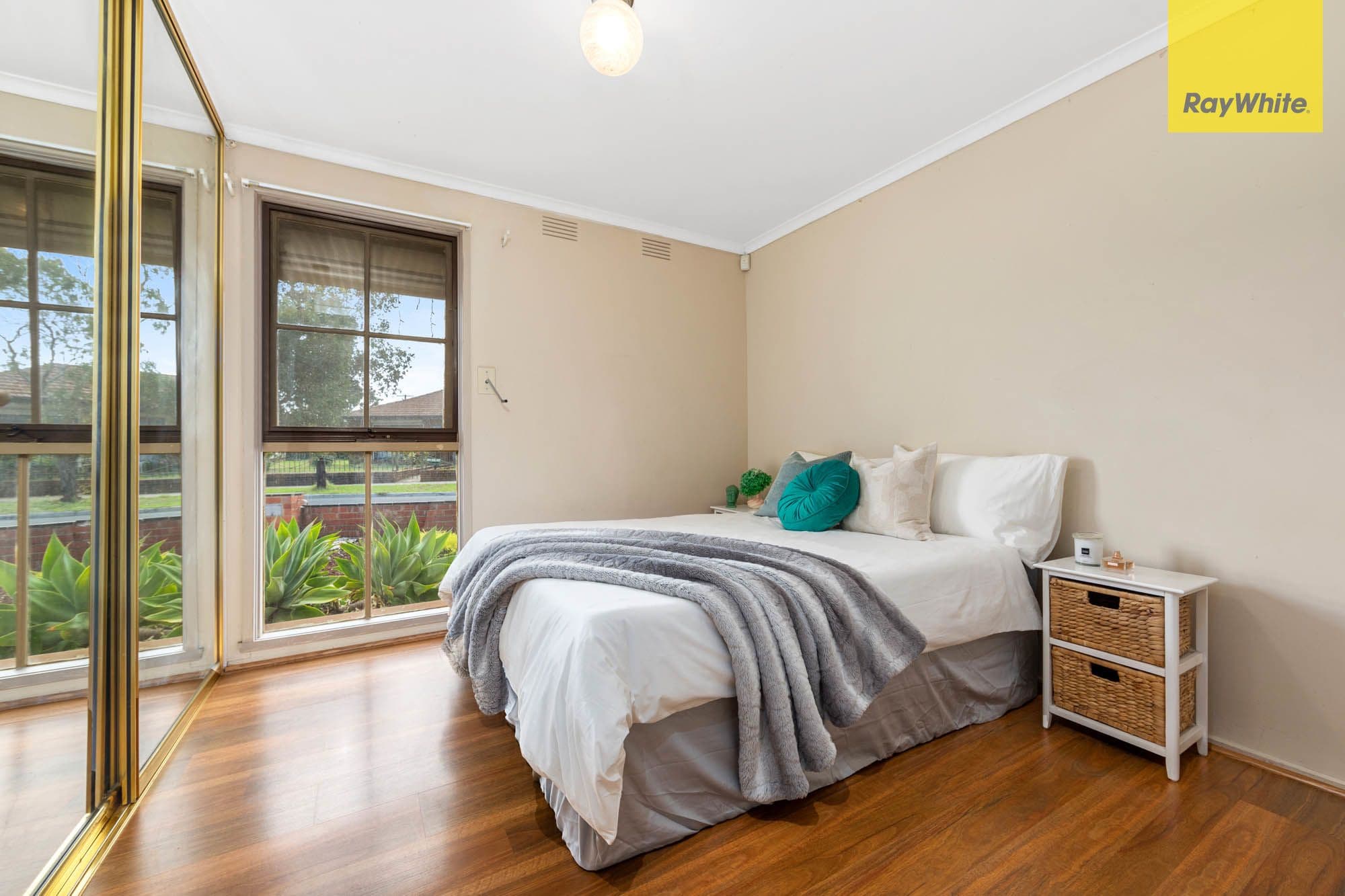 12 Novara Parade, St Albans VIC 3021, St Albans - Thumbnail 8