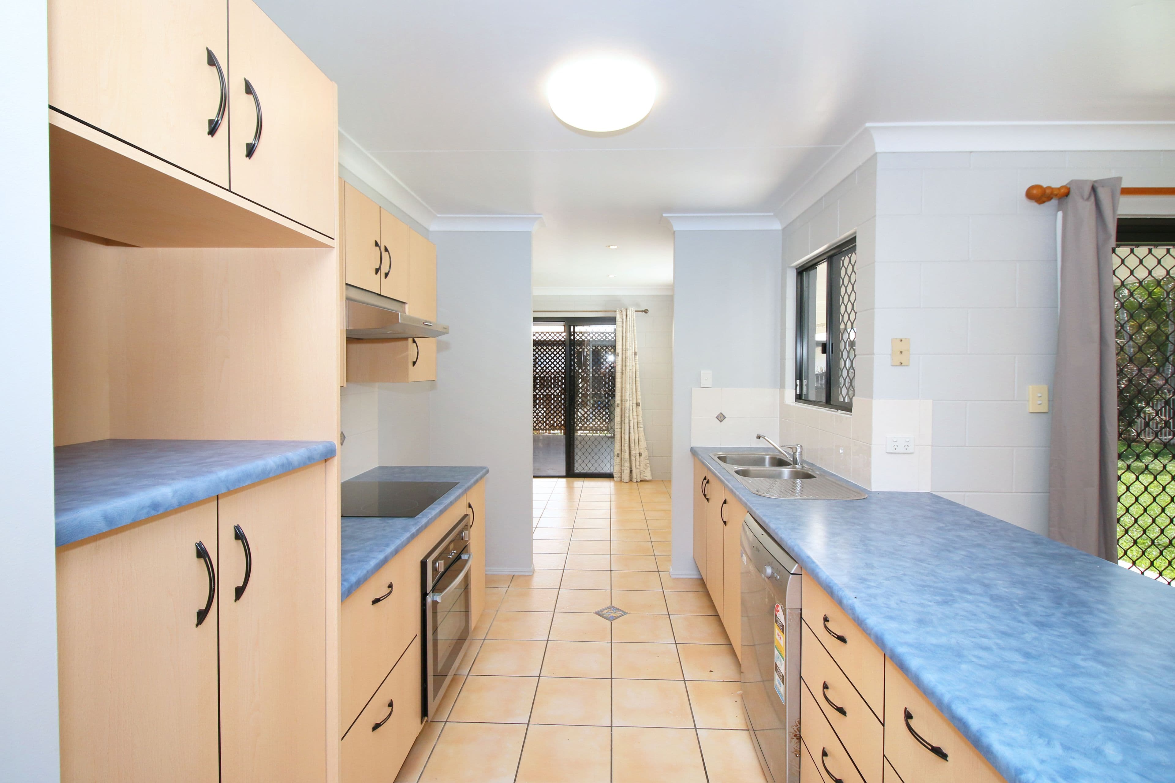 31 Burbank Way, Kirwan QLD 4817, Kirwan - Thumbnail 3