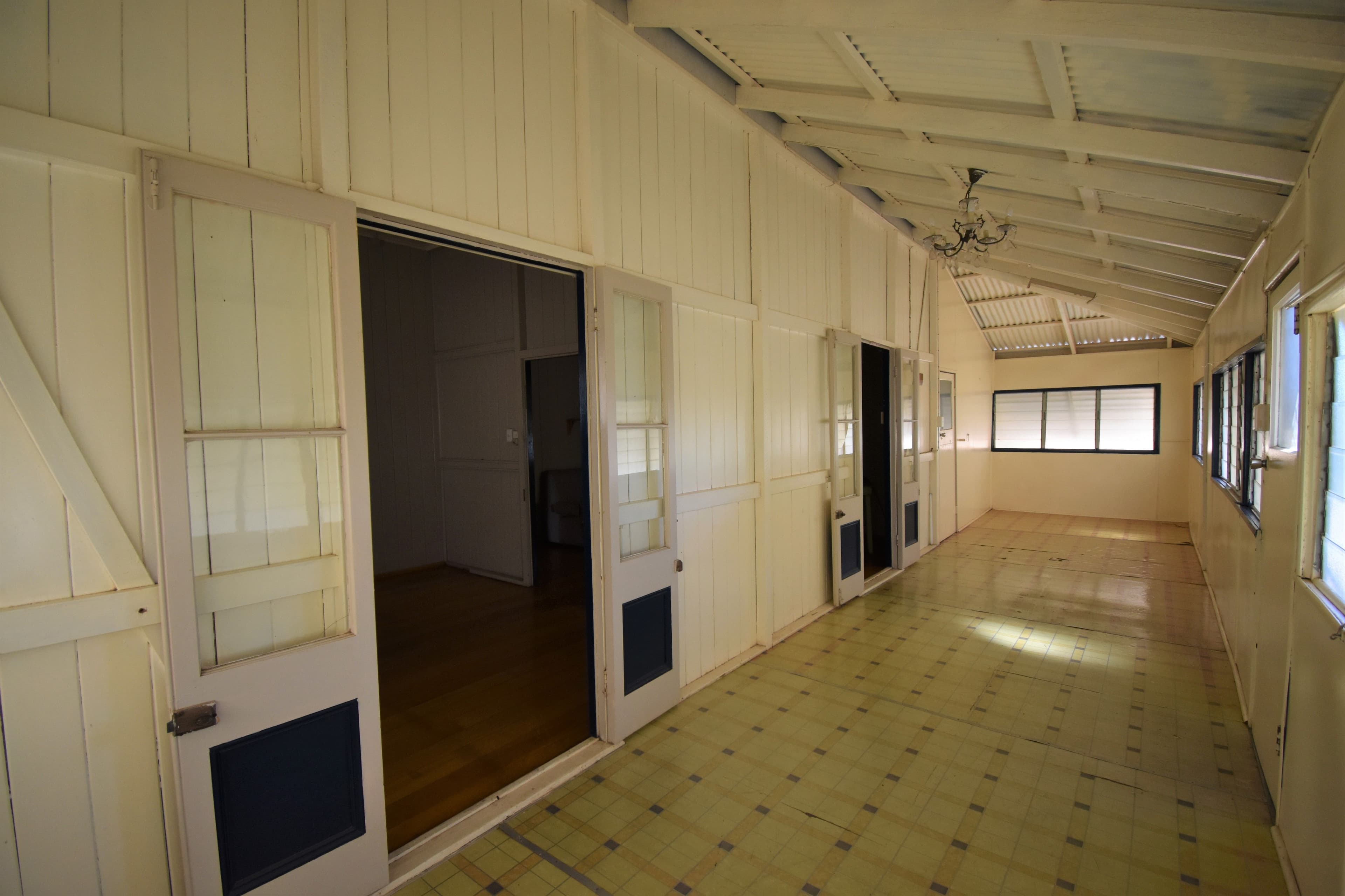 43 Elm Street, Barcaldine QLD 4725, Barcaldine - Thumbnail 2