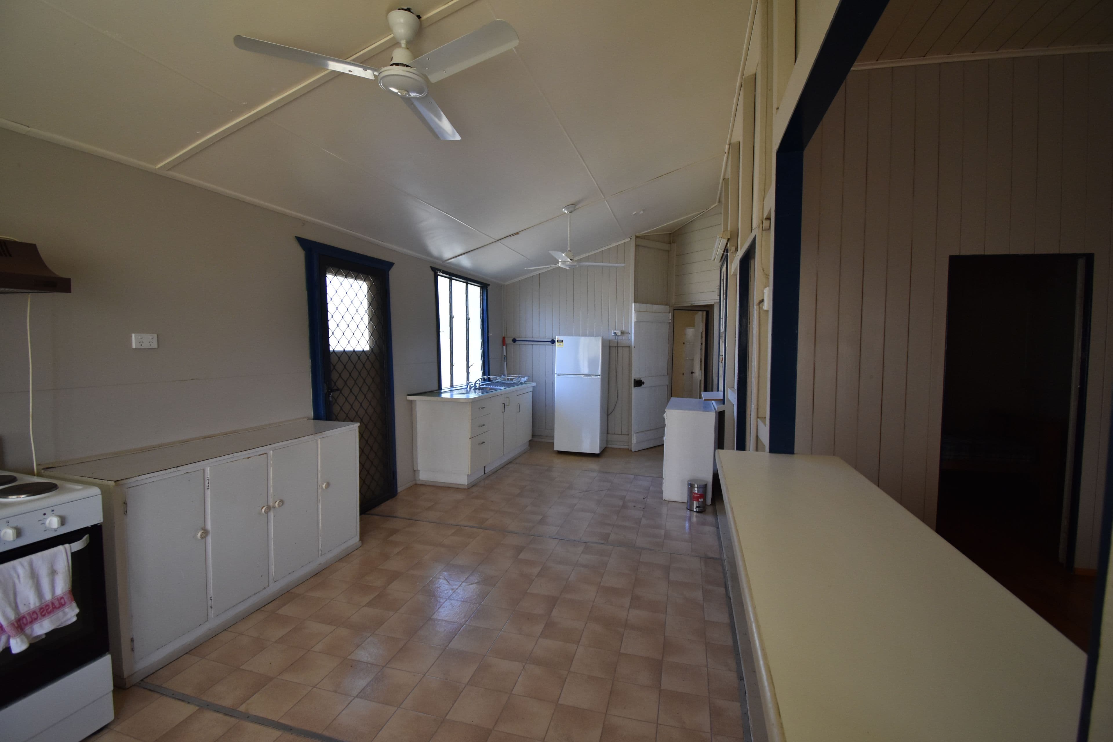 43 Elm Street, Barcaldine QLD 4725, Barcaldine - Thumbnail 7