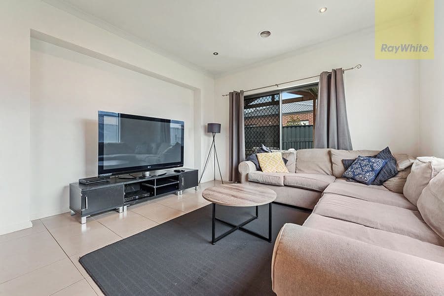 5 Bottlebrush Road, Craigieburn VIC 3064, Craigieburn - Thumbnail 5
