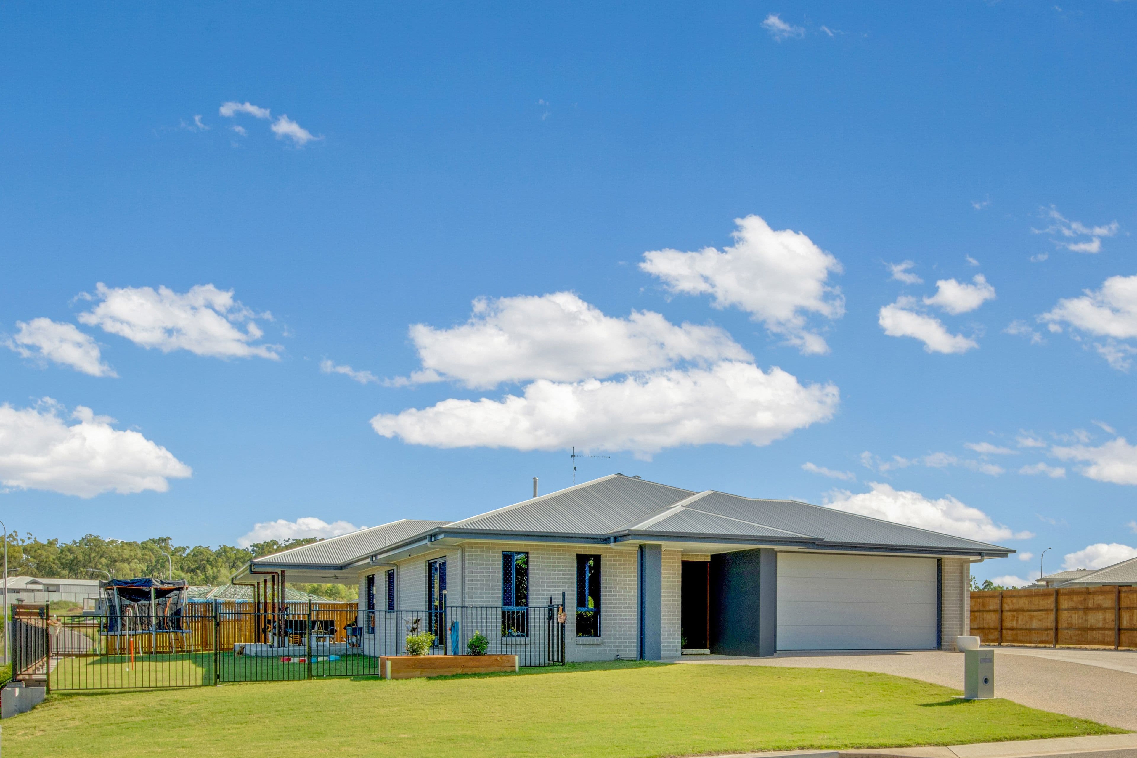 2 Bittern Close, Glen Eden QLD 4680, Glen Eden - Thumbnail 2