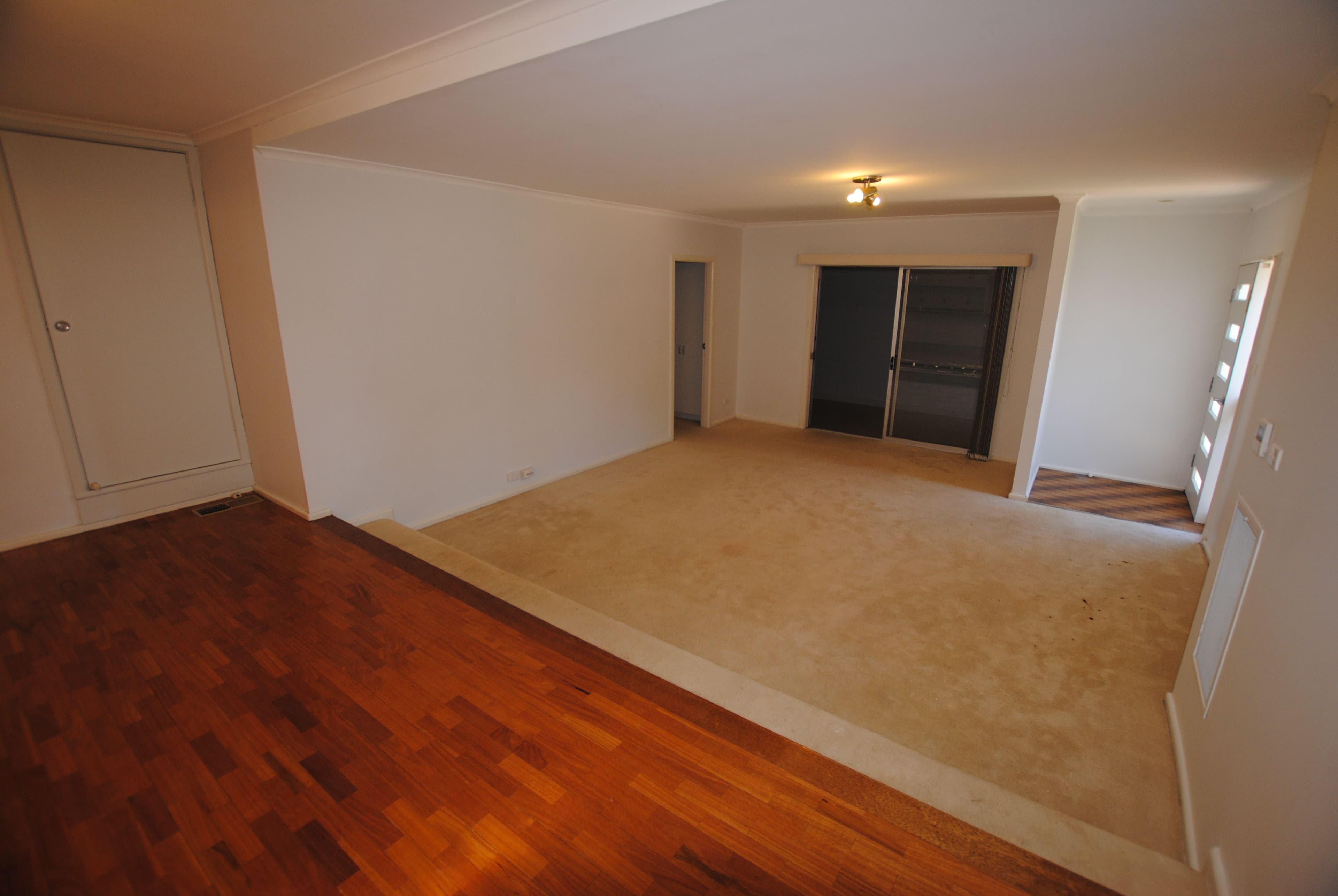 4 Kelly Avenue, Griffith - Thumbnail 6