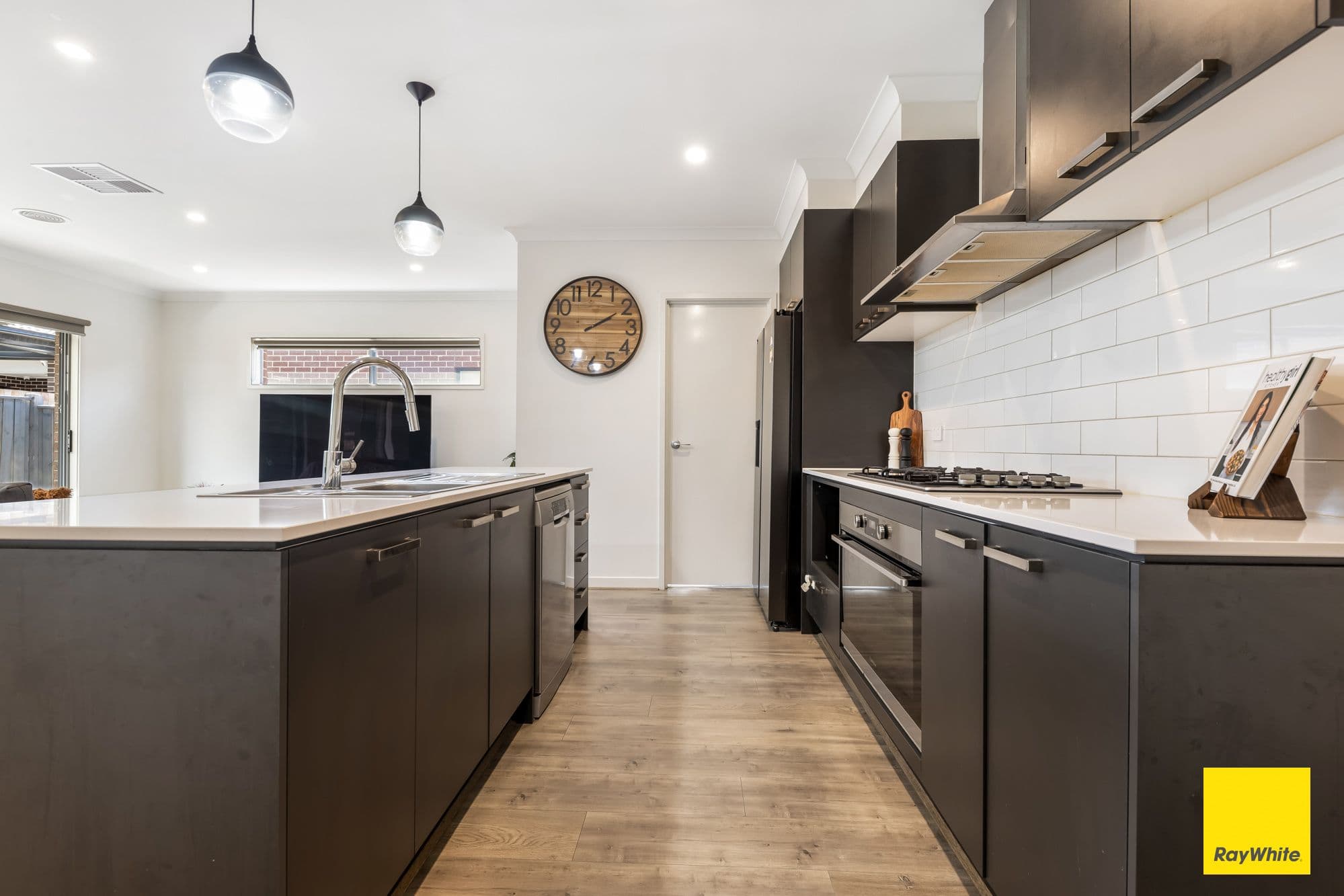 11 Liston Avenue, Tarneit VIC 3029, Tarneit - Thumbnail 7