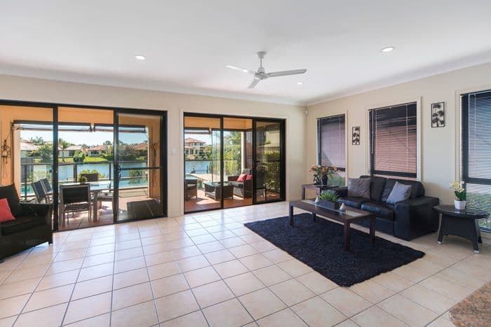 15 Lee-Anne Crescent, HELENSVALE QLD 4212, Helensvale - Thumbnail 5