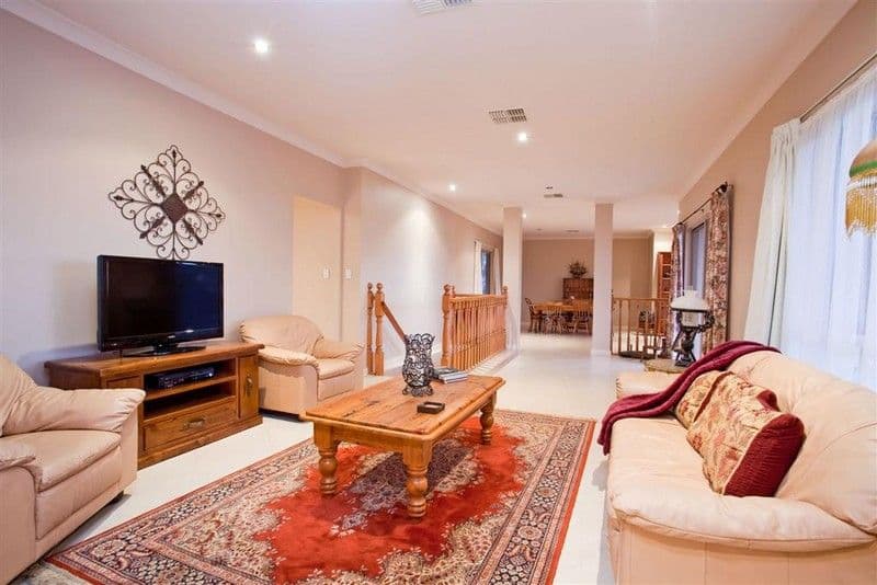 6 Jerilderie Drive, HAPPY VALLEY SA 5159, Happy Valley - Thumbnail 2