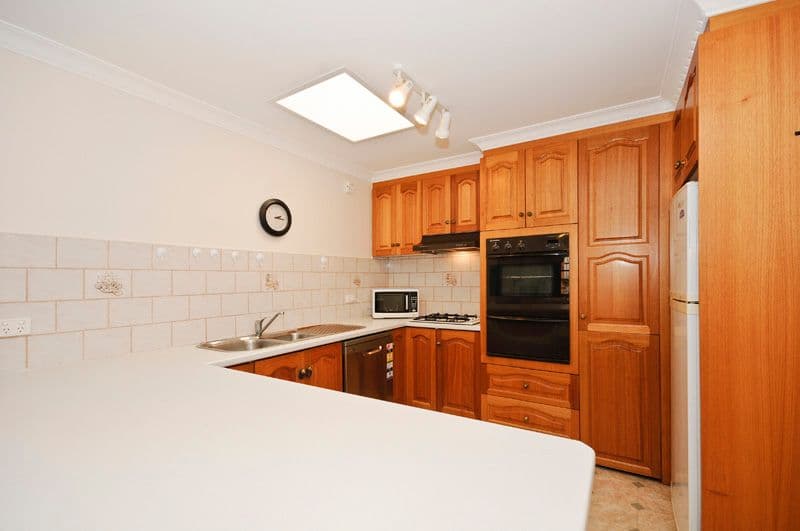 14 Tobias Avenue, GLEN WAVERLEY VIC 3150, Glen Waverley - Thumbnail 3