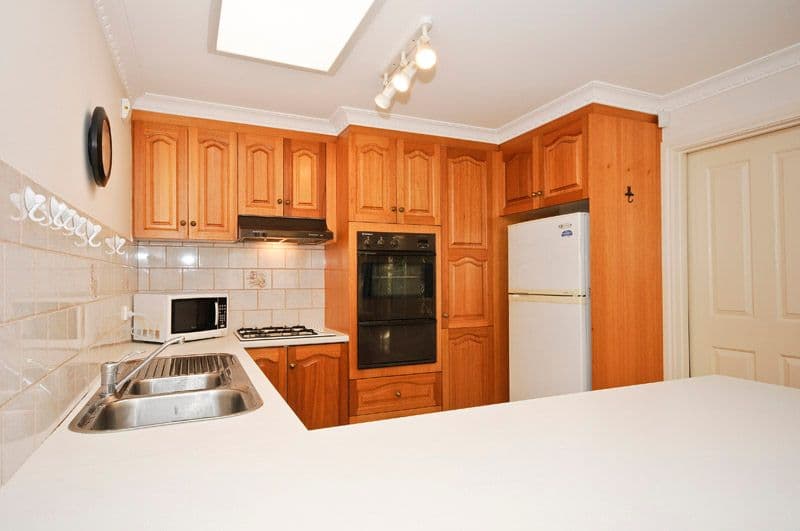 14 Tobias Avenue, GLEN WAVERLEY VIC 3150, Glen Waverley - Thumbnail 4