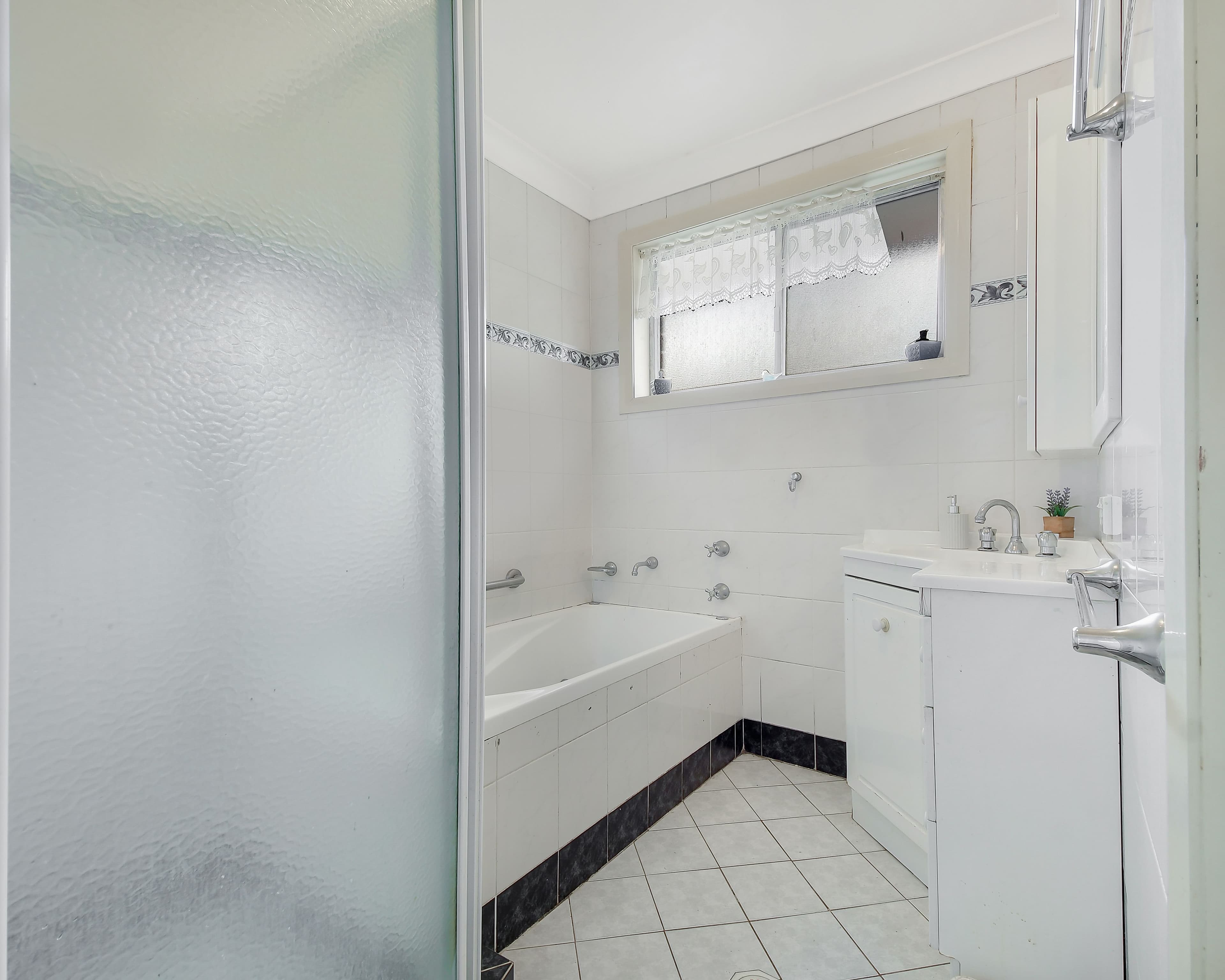 32 & 32a Lawson Street, Campbelltown NSW 2560, Campbelltown - Thumbnail 6
