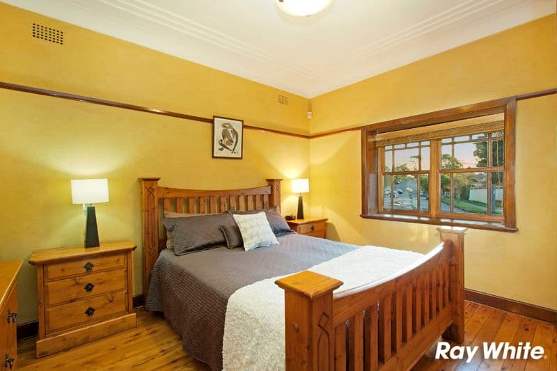 19 Warburton Parade, EARLWOOD NSW 2206, Earlwood - Thumbnail 3