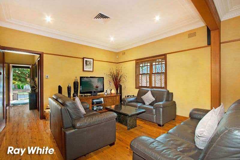 19 Warburton Parade, EARLWOOD NSW 2206, Earlwood - Thumbnail 6