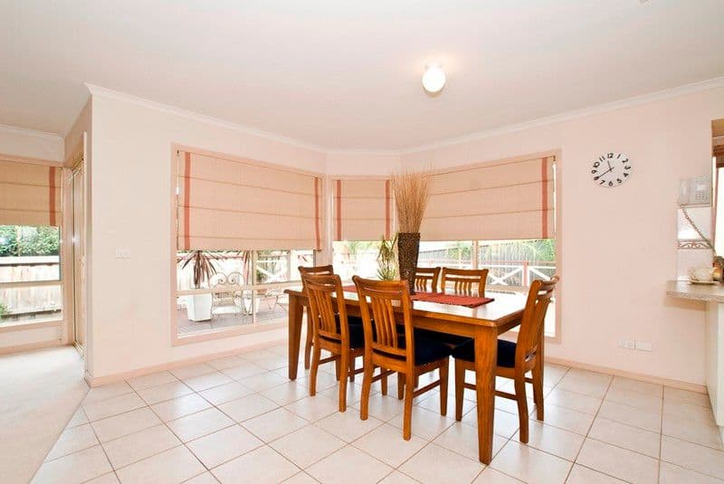8  MAYFAIR Court, CHIRNSIDE PARK VIC 3116, Chirnside Park - Thumbnail 8