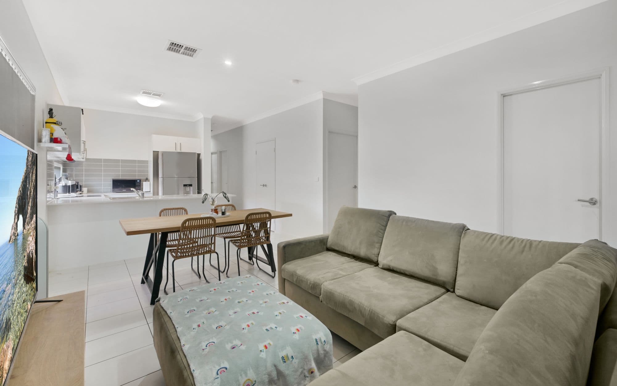 26 Plymouth Boulevard, Spring Farm NSW 2570, Spring Farm - Thumbnail 5