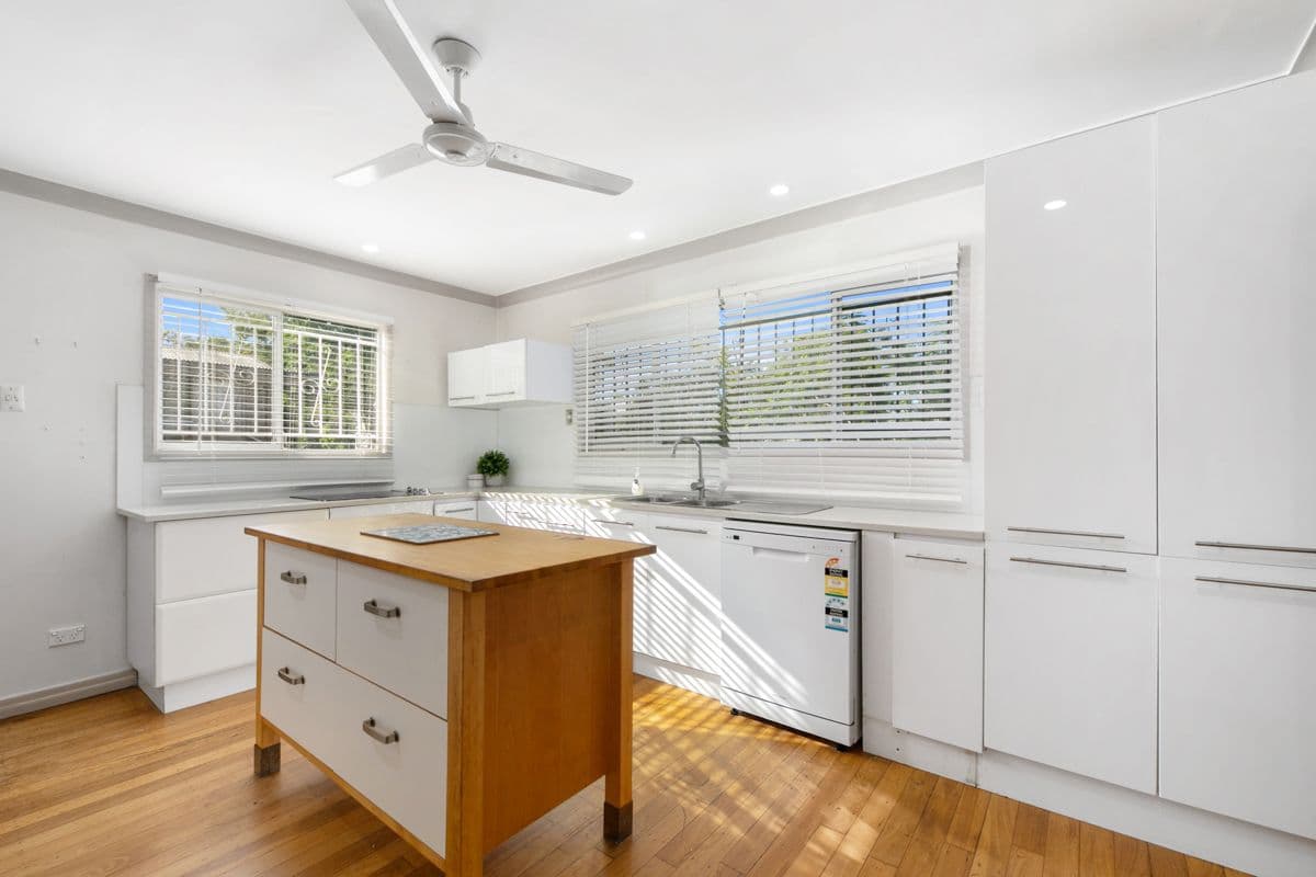 46 Edenvale Street, Oxley QLD 4075, Oxley - Thumbnail 4