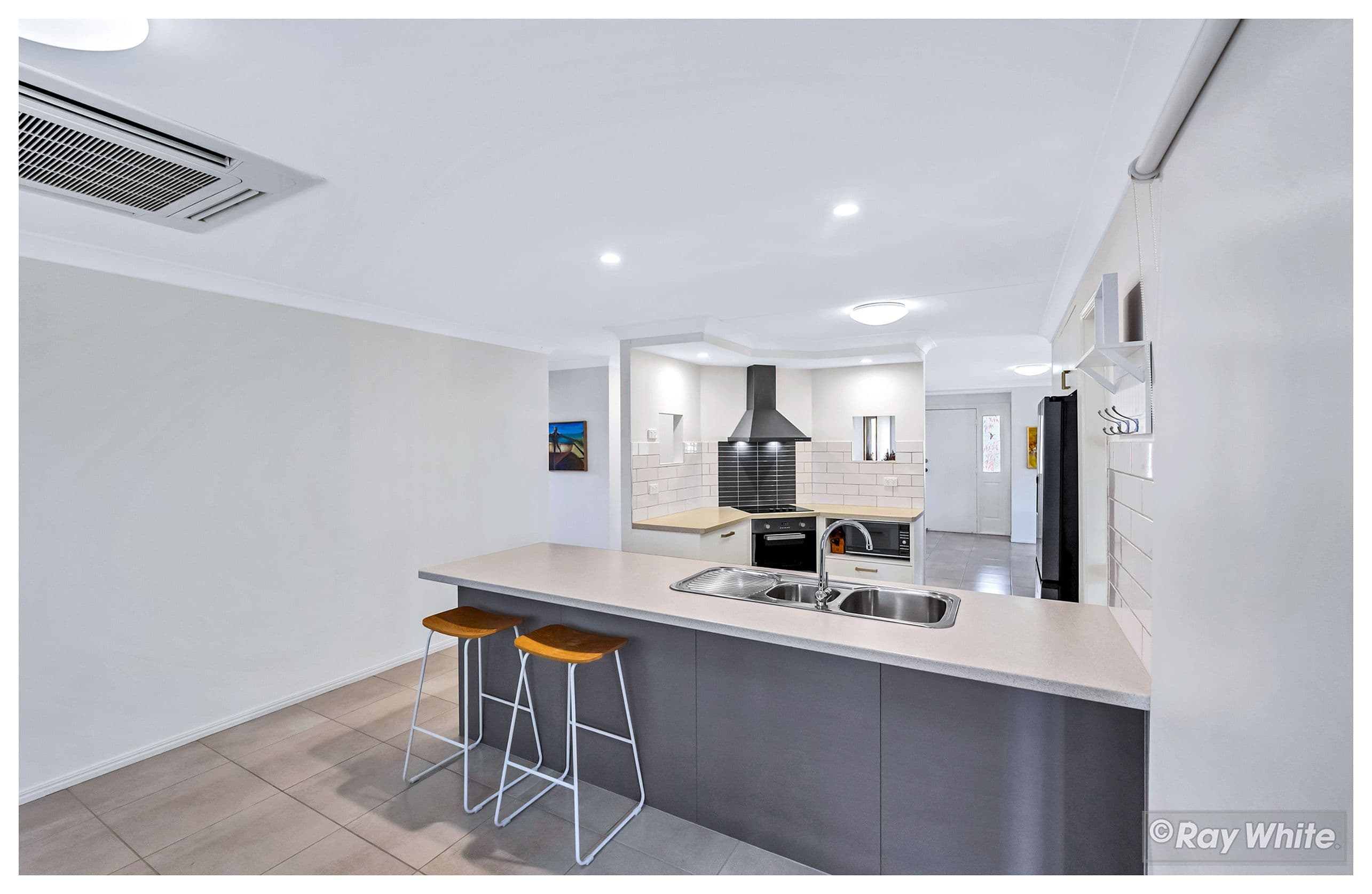 9 Belmont Road, Parkhurst QLD 4702, Parkhurst - Thumbnail 2
