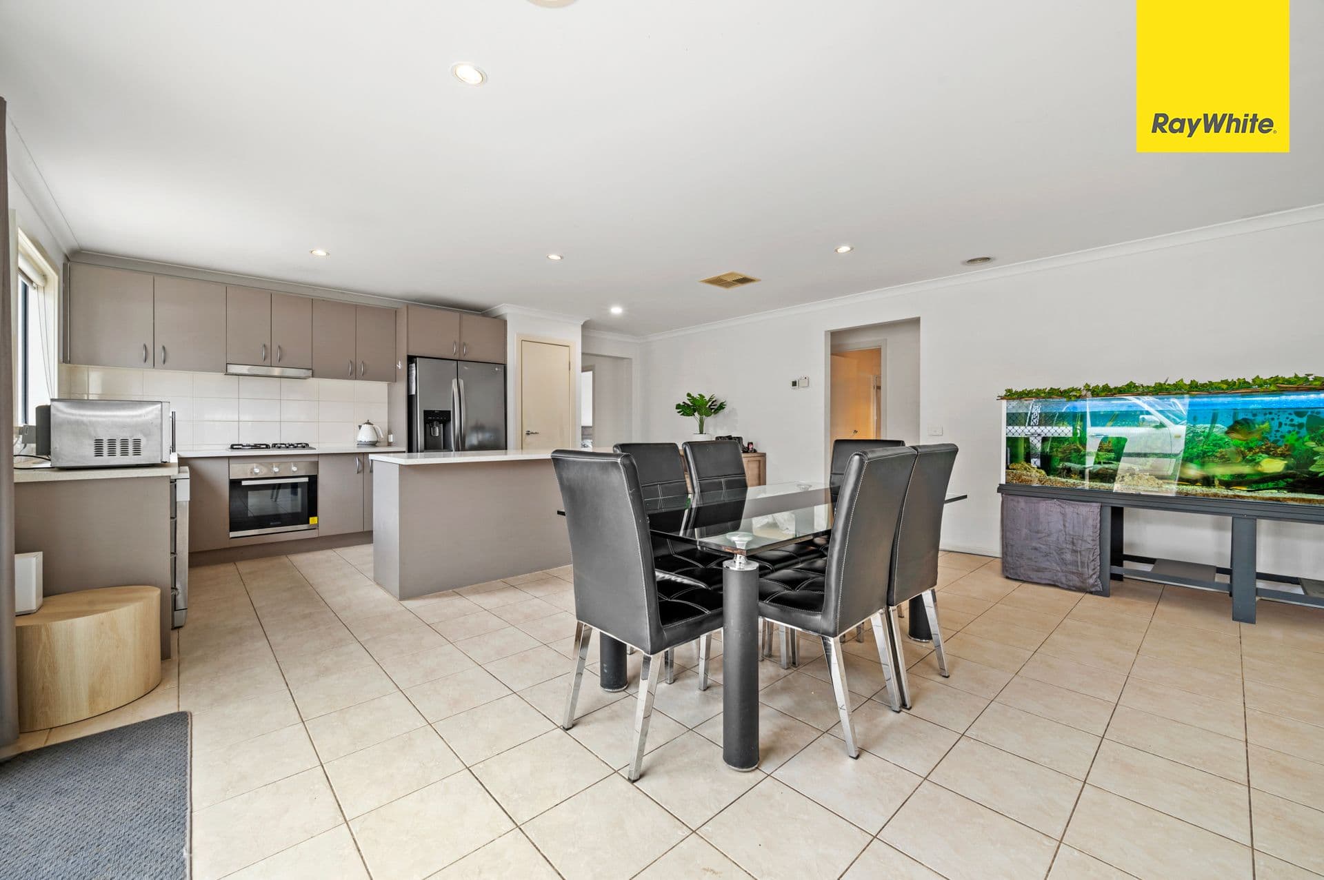 68 Saltbush Crescent, Brookfield VIC 3338, Brookfield - Thumbnail 5