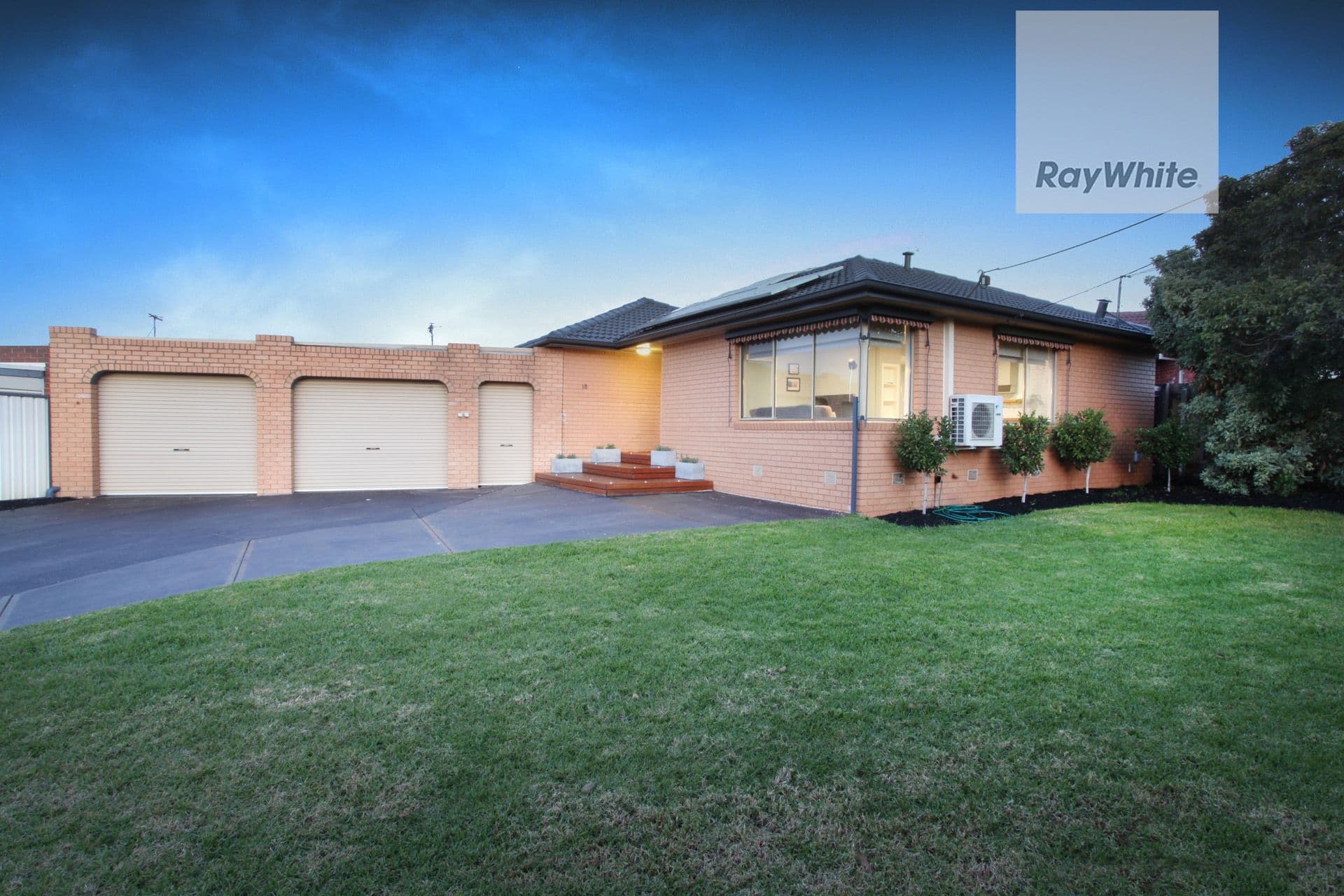 18 Snaefell Crescent, Gladstone Park VIC 3043, Gladstone Park - Image 1
