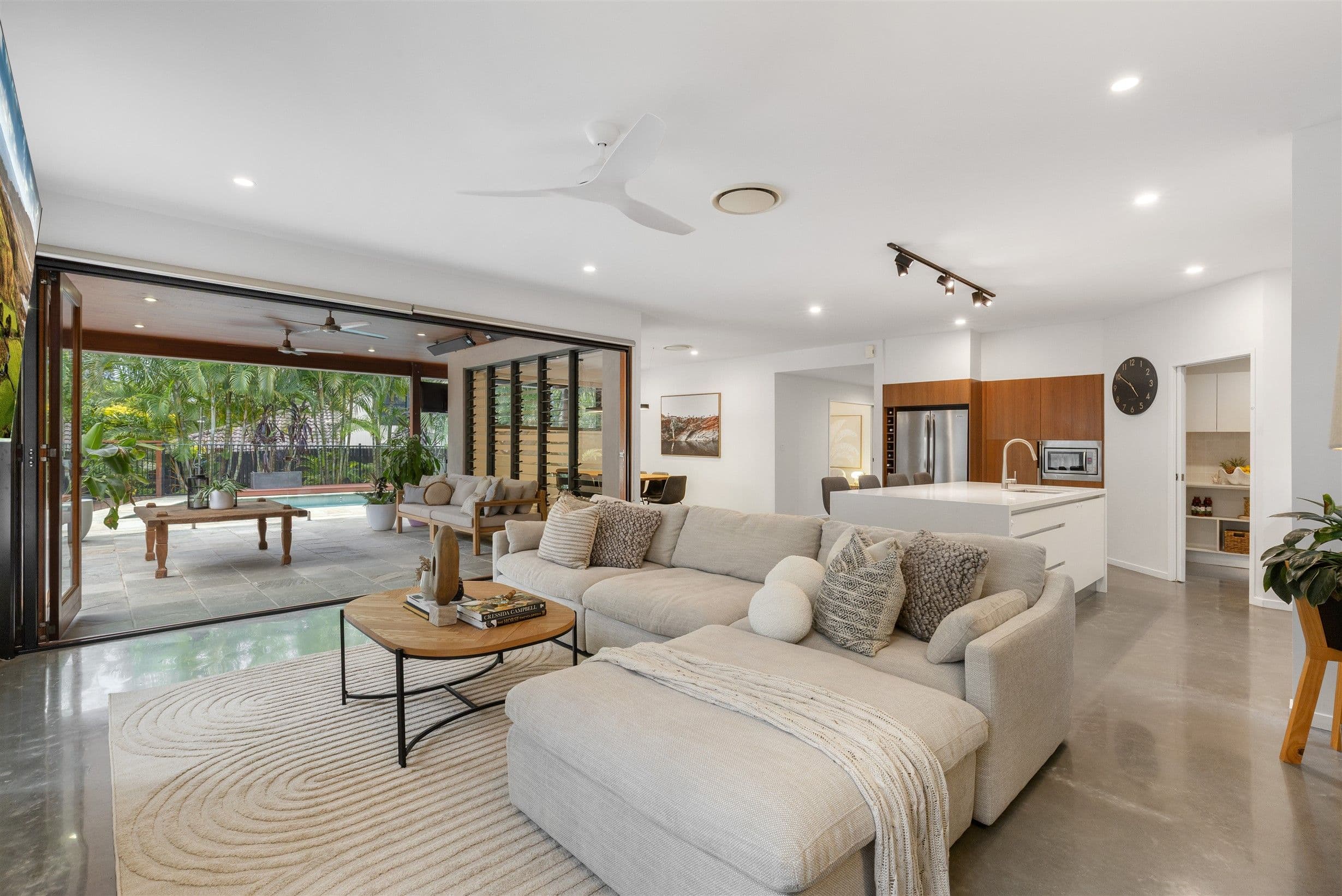 25 Harrier Place, Upper Kedron QLD 4055, Upper Kedron - Thumbnail 2